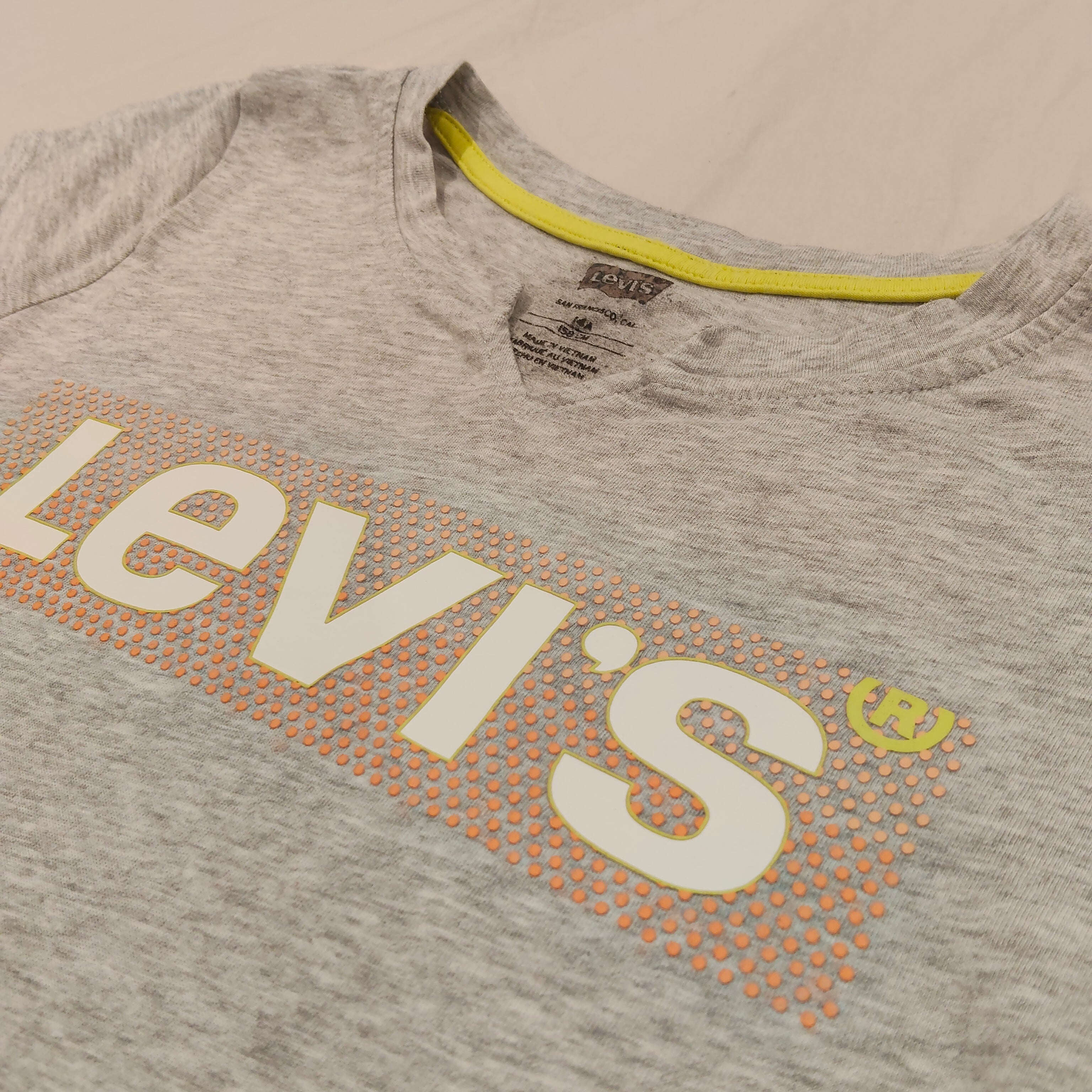 LEVIS top size 12-13yrs Girls short sleeve