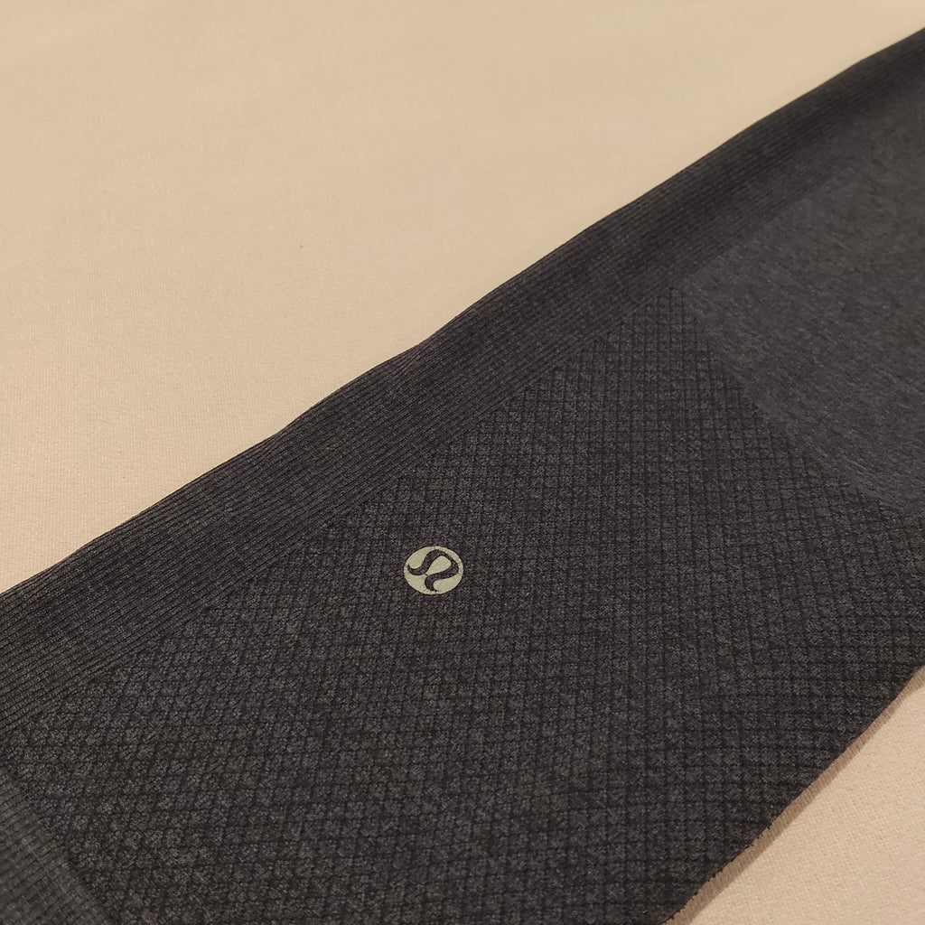 LULULEMON leggings size 4 Lulu (size 8 NZ)
