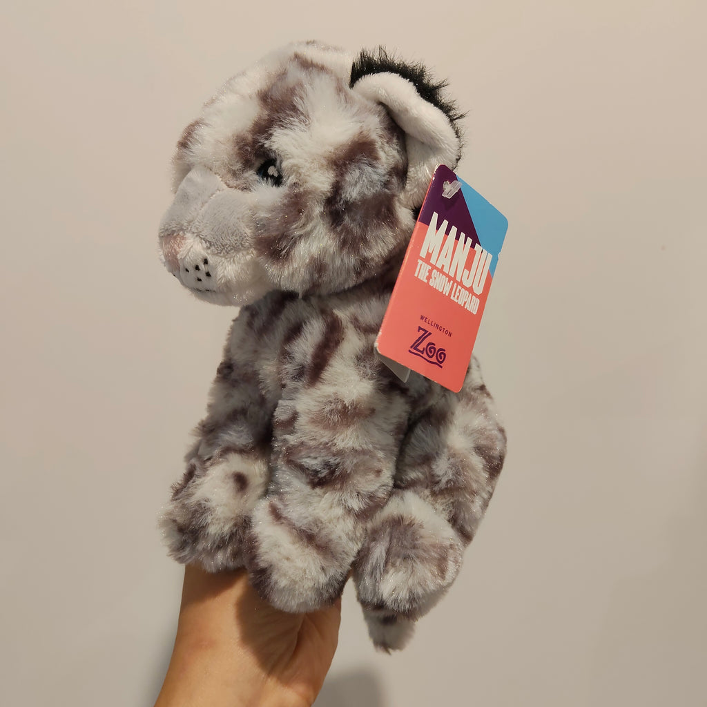 NEW The Snow Leopard Wellington Zoo plush soft toy 18cm