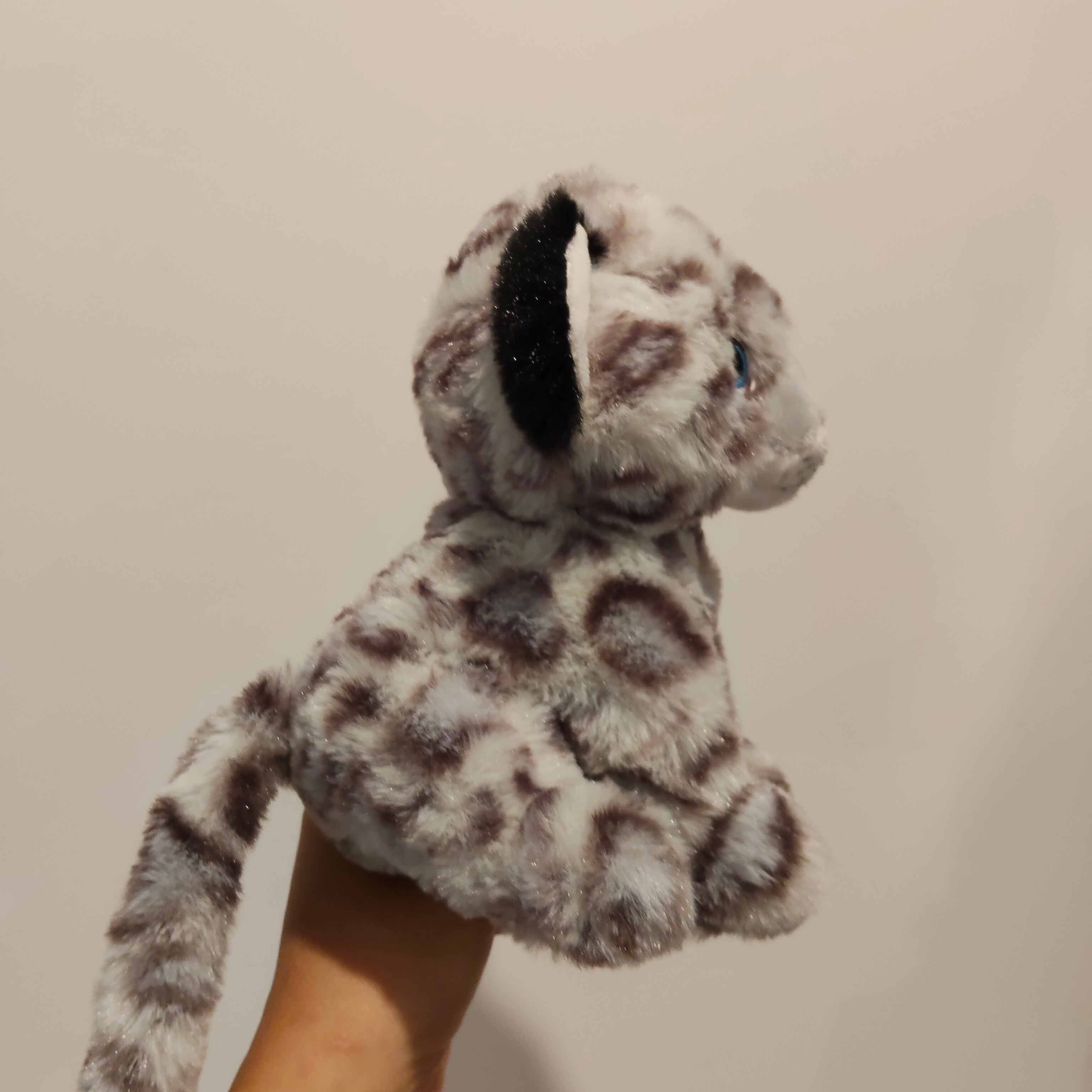 NEW The Snow Leopard Wellington Zoo plush soft toy 18cm