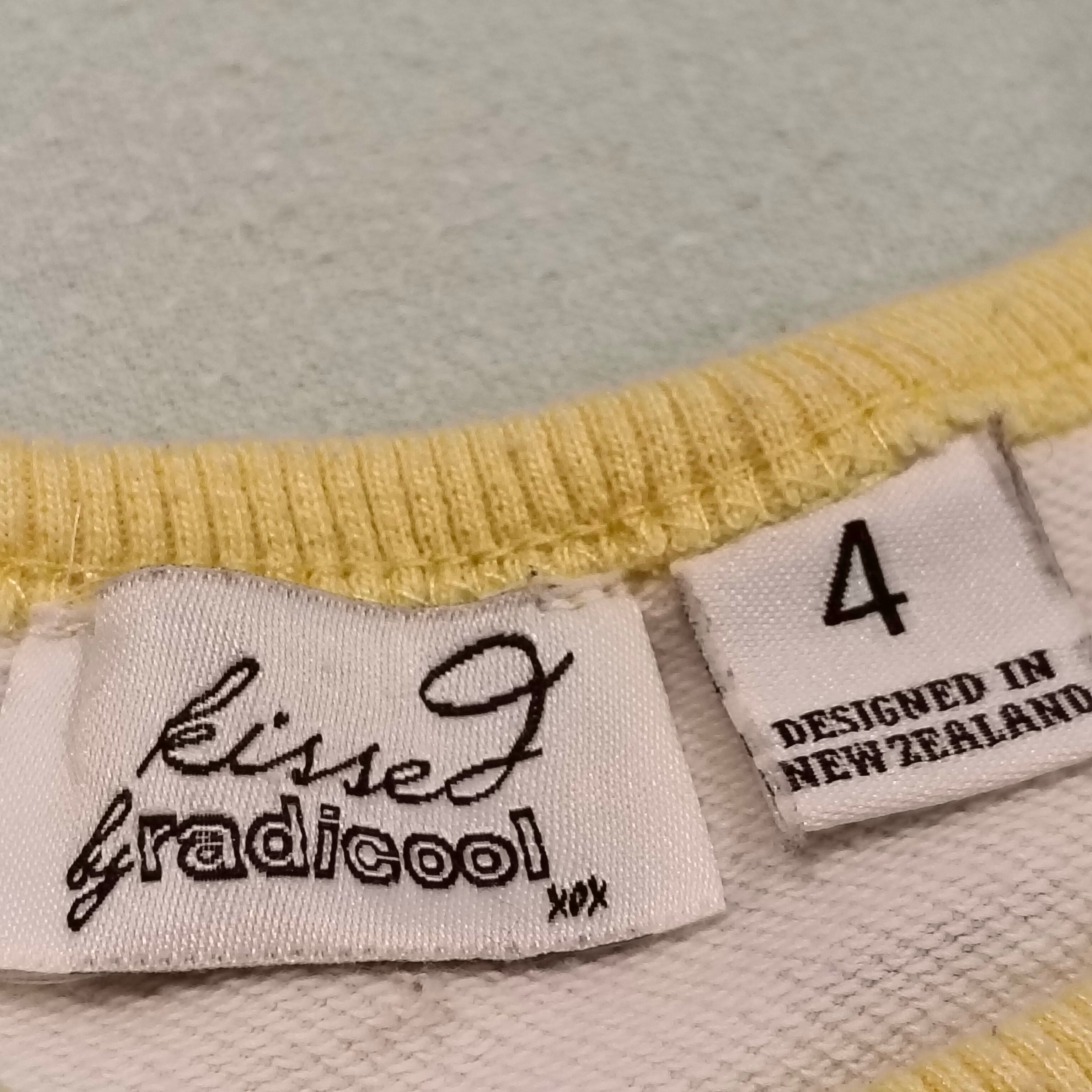 Kissed by Radicool jumper size 4 girls