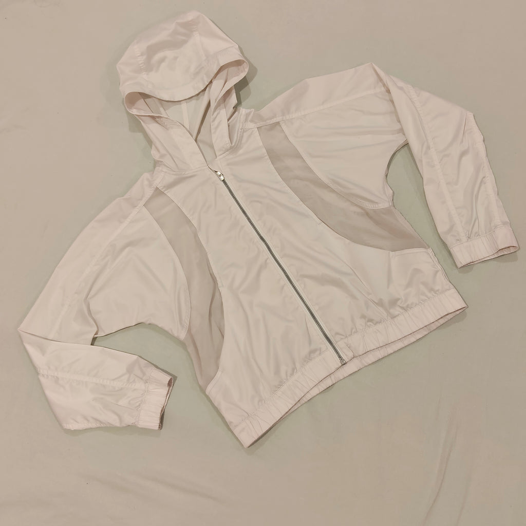LULULEMON jacket size 6 Lulu (size 10 NZ) light weight