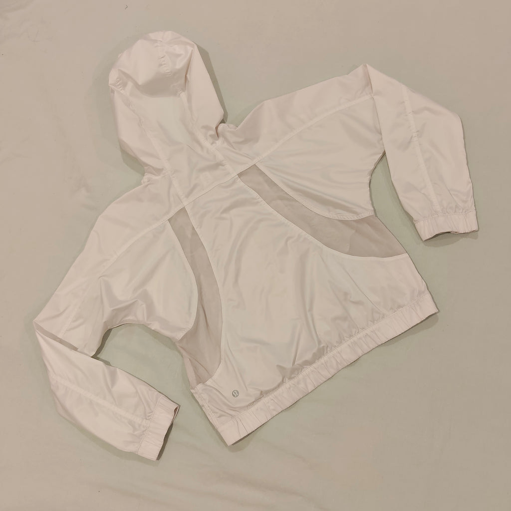 LULULEMON jacket size 6 Lulu (size 10 NZ) light weight