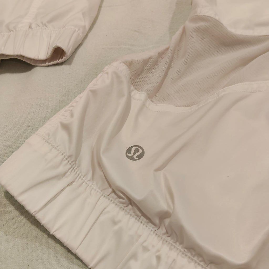 LULULEMON jacket size 6 Lulu (size 10 NZ) light weight