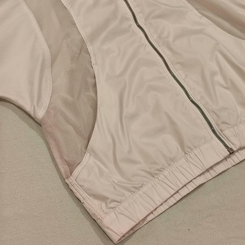 LULULEMON jacket size 6 Lulu (size 10 NZ) light weight