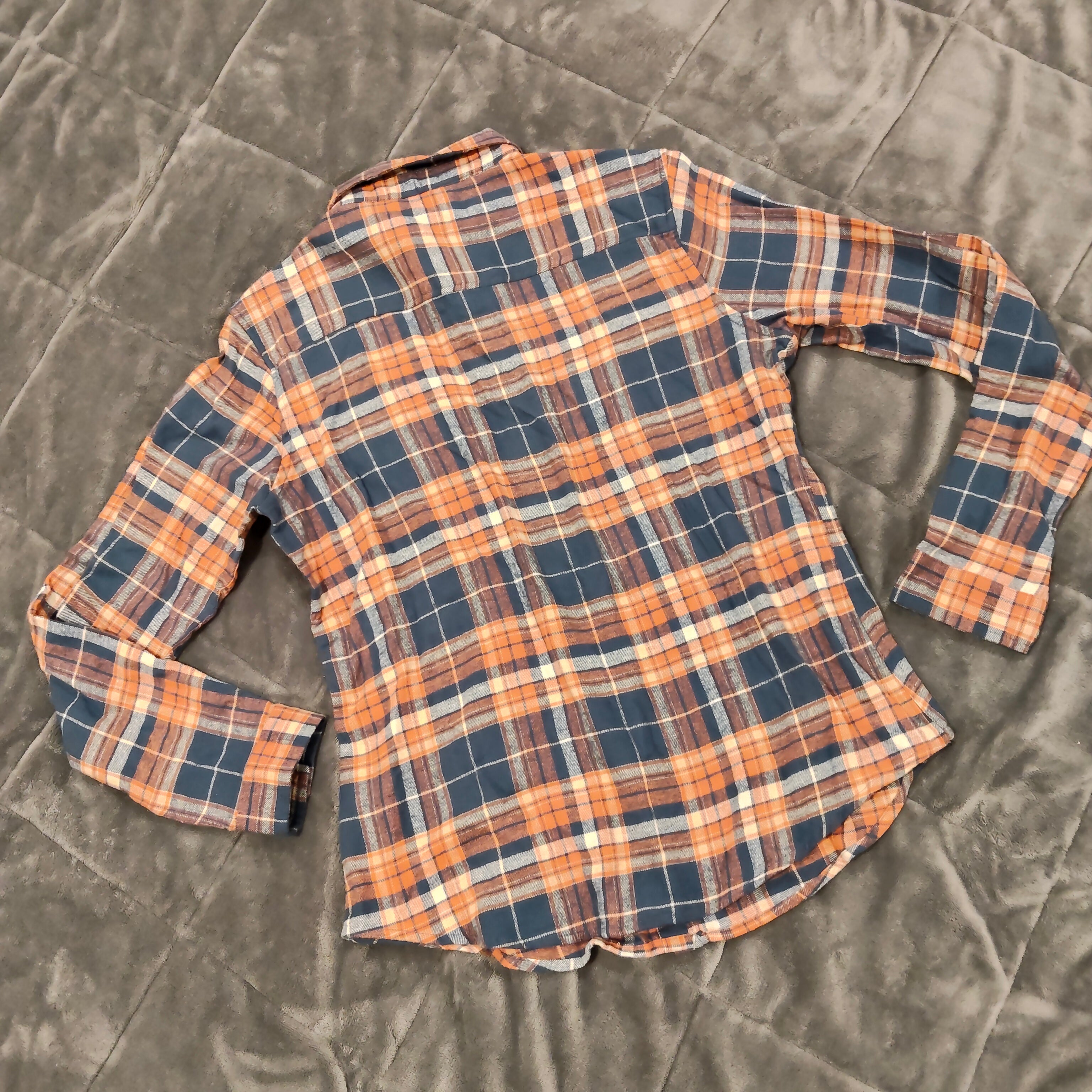 New MOUNTAIN WAREHOUSE shirt size 12 Womens