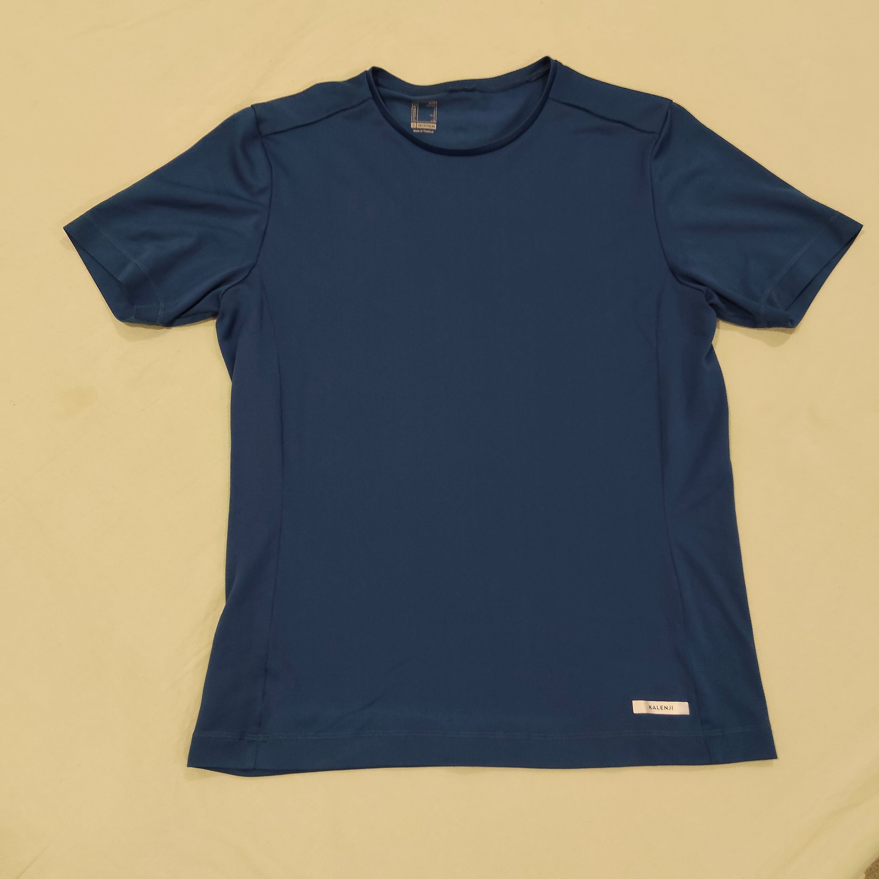 DECATHLON tee size L mens blue short sleeve
