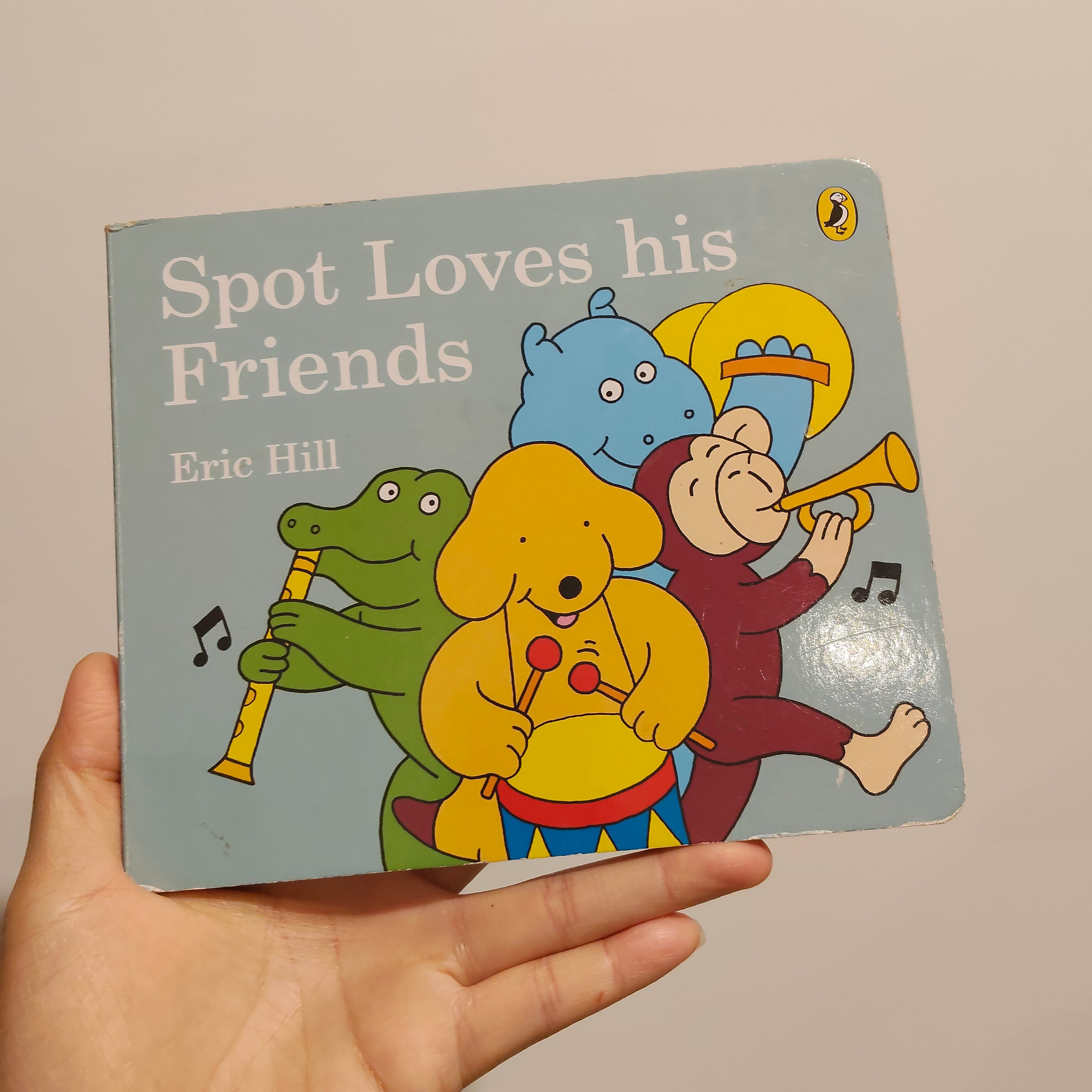 Spot Loves His Friends by Eric Hill BOARDBOOK