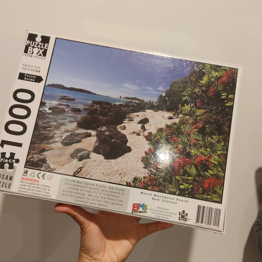 NEW Puzzle Box 1000 Piece Jigsaw Puzzle - Mount Maunganui Beach, New Zealand. 
