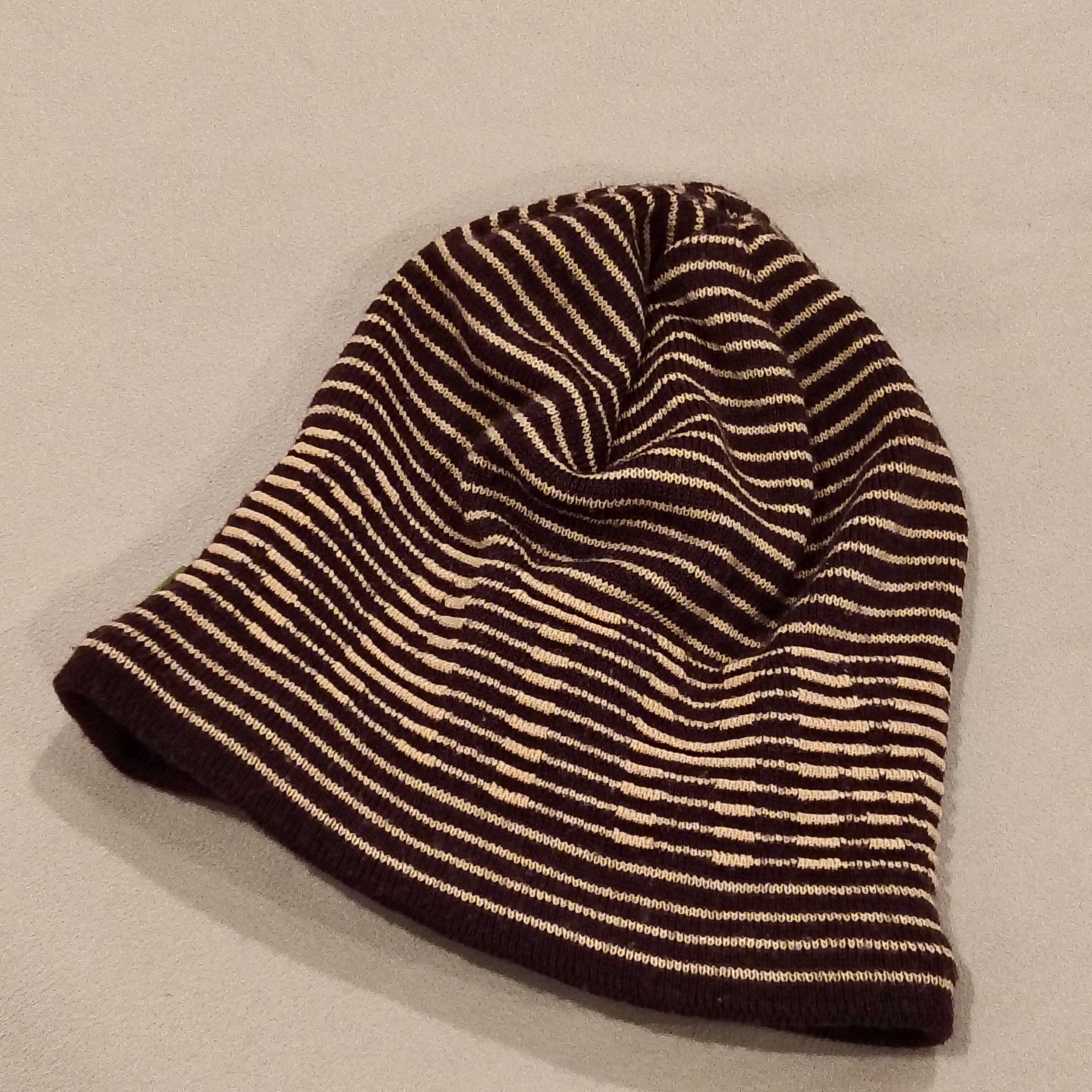 KATHMANDU beanie kids size 3-6yrs