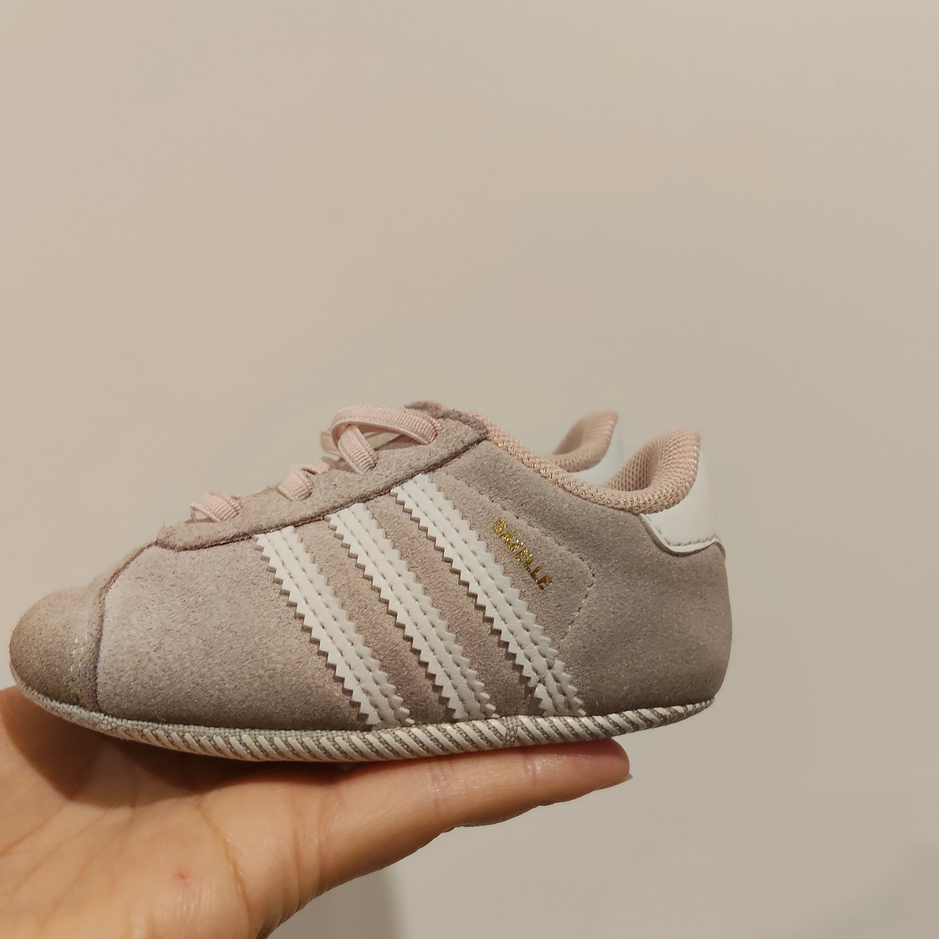 ADIDAS Gazelle baby shoes size UK4K - 13cm