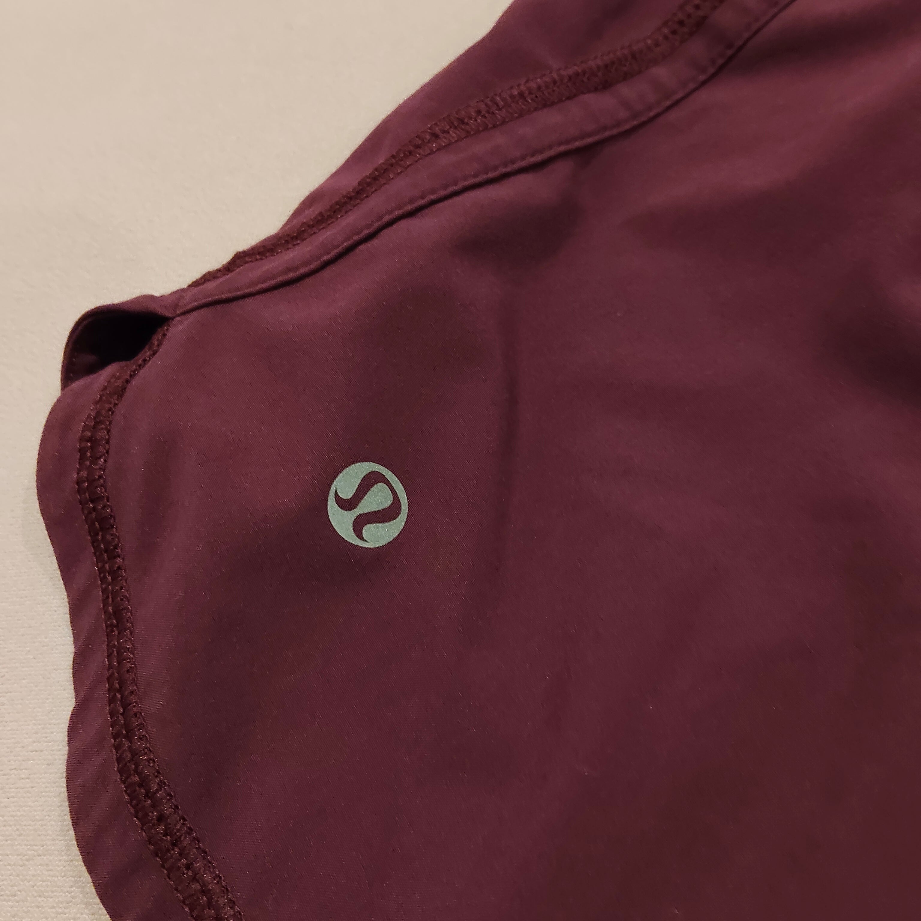 LULULEMON shorts size 10 Lulu (14 NZ)