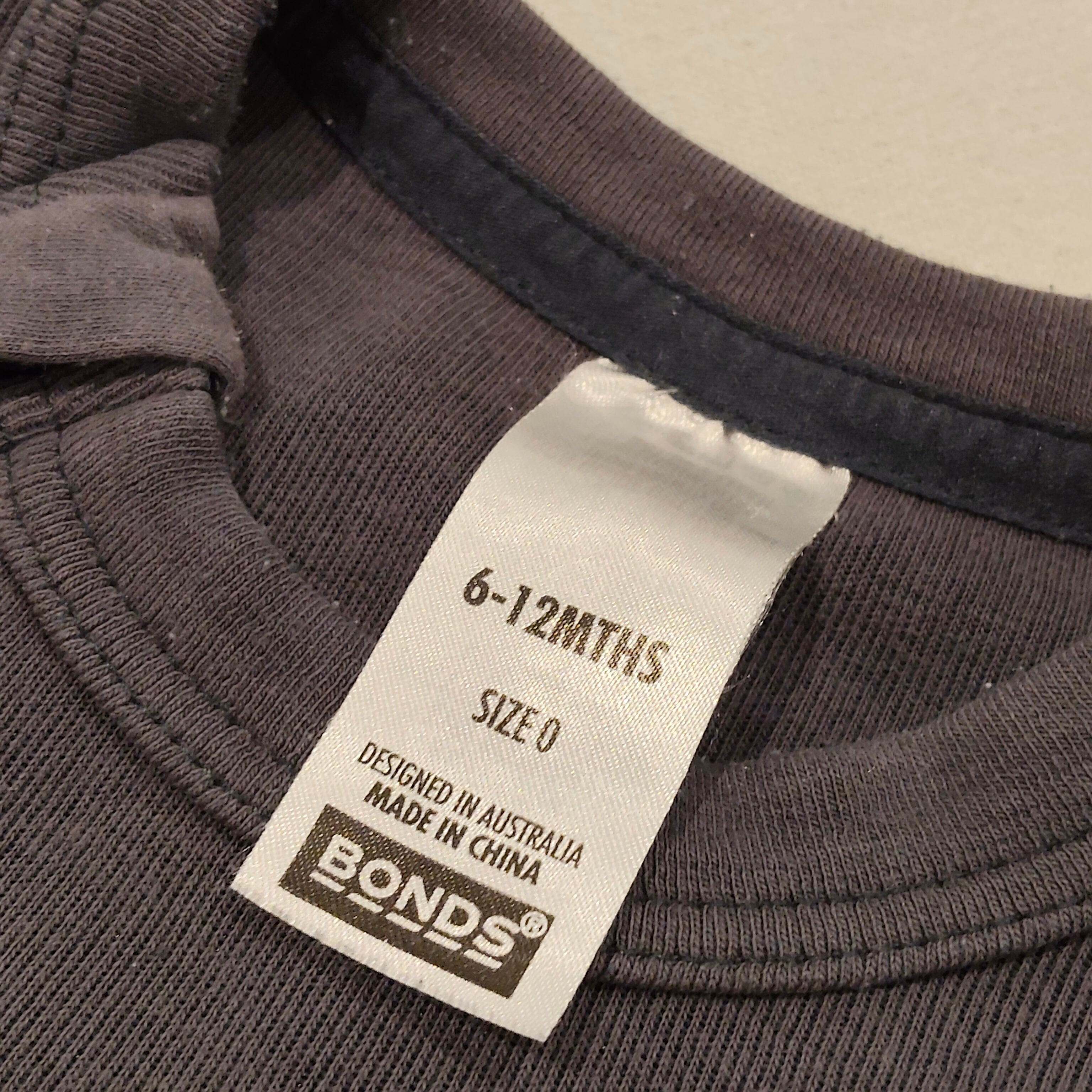 BONDS Sweats Zip Wondersuit size 6-12m baby