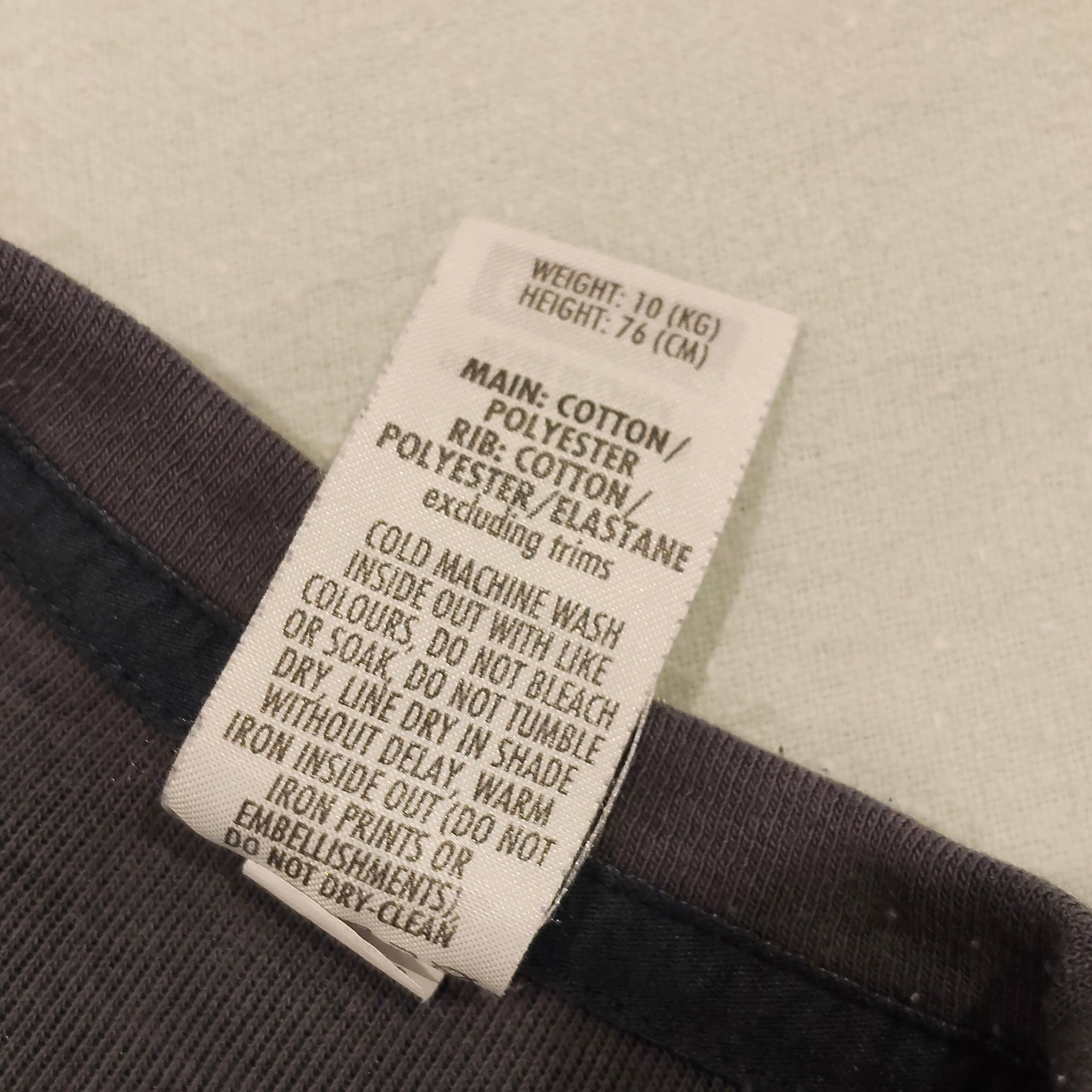 BONDS Sweats Zip Wondersuit size 6-12m baby