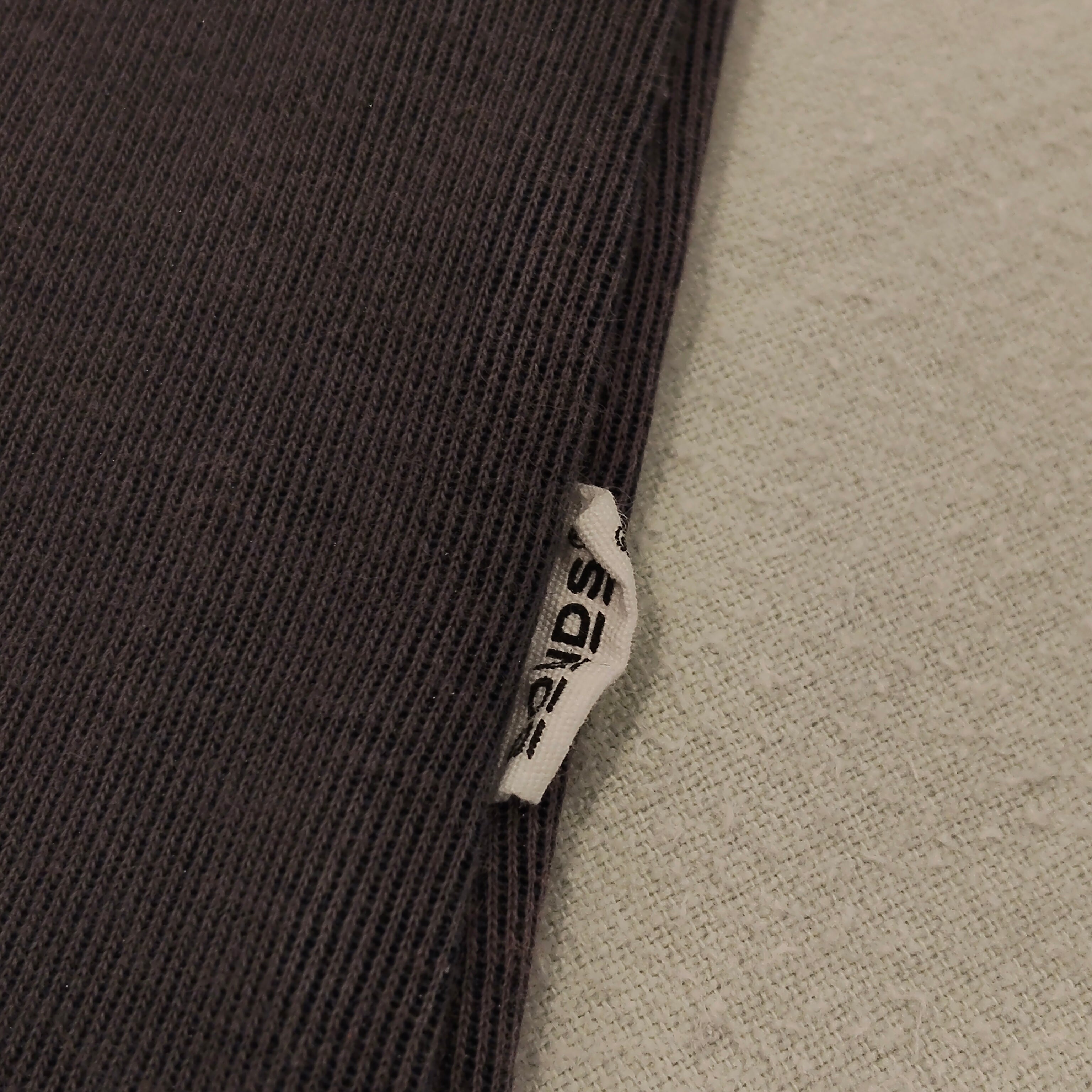 BONDS Sweats Zip Wondersuit size 6-12m baby