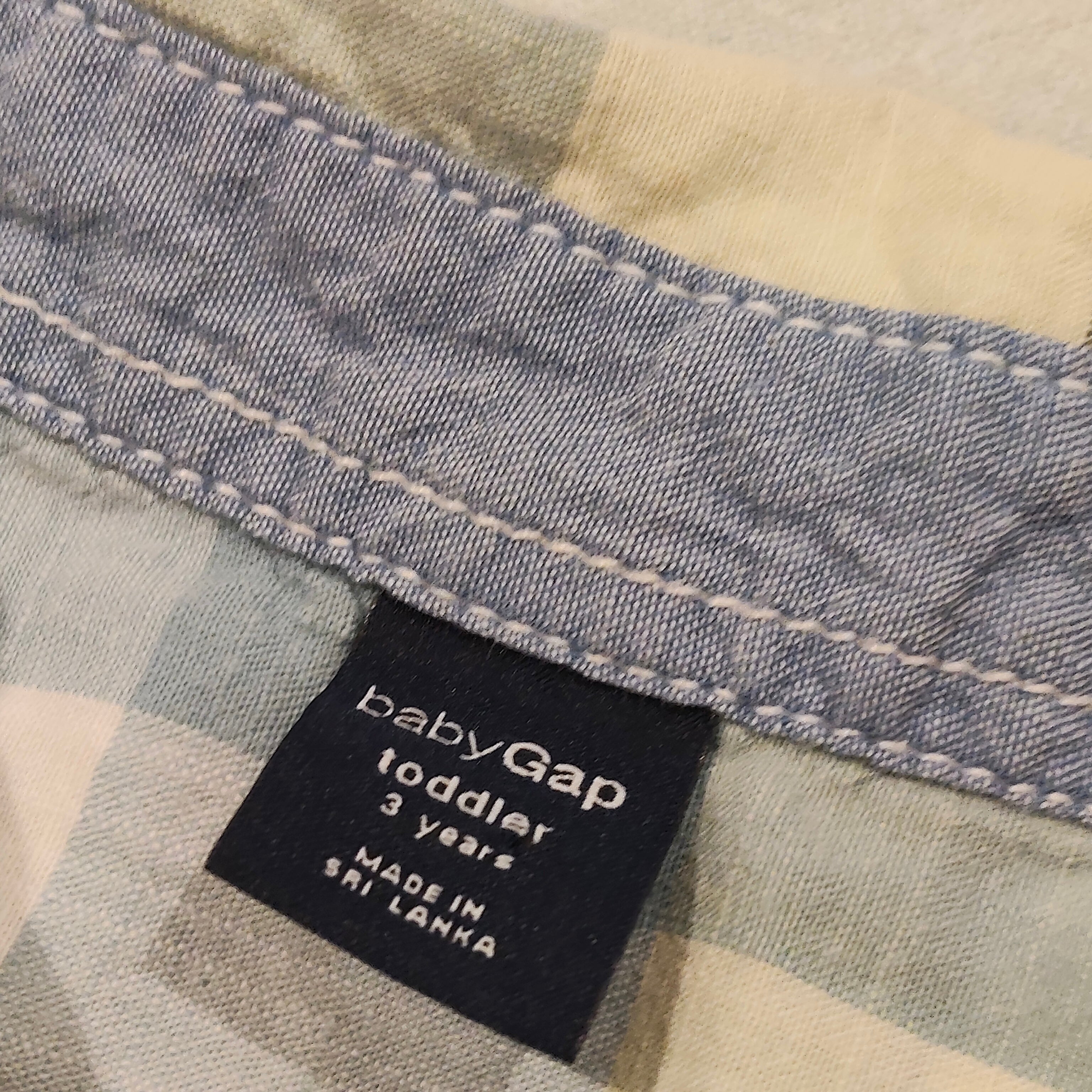 GAP shirt size 3 boys gingham short sleeve