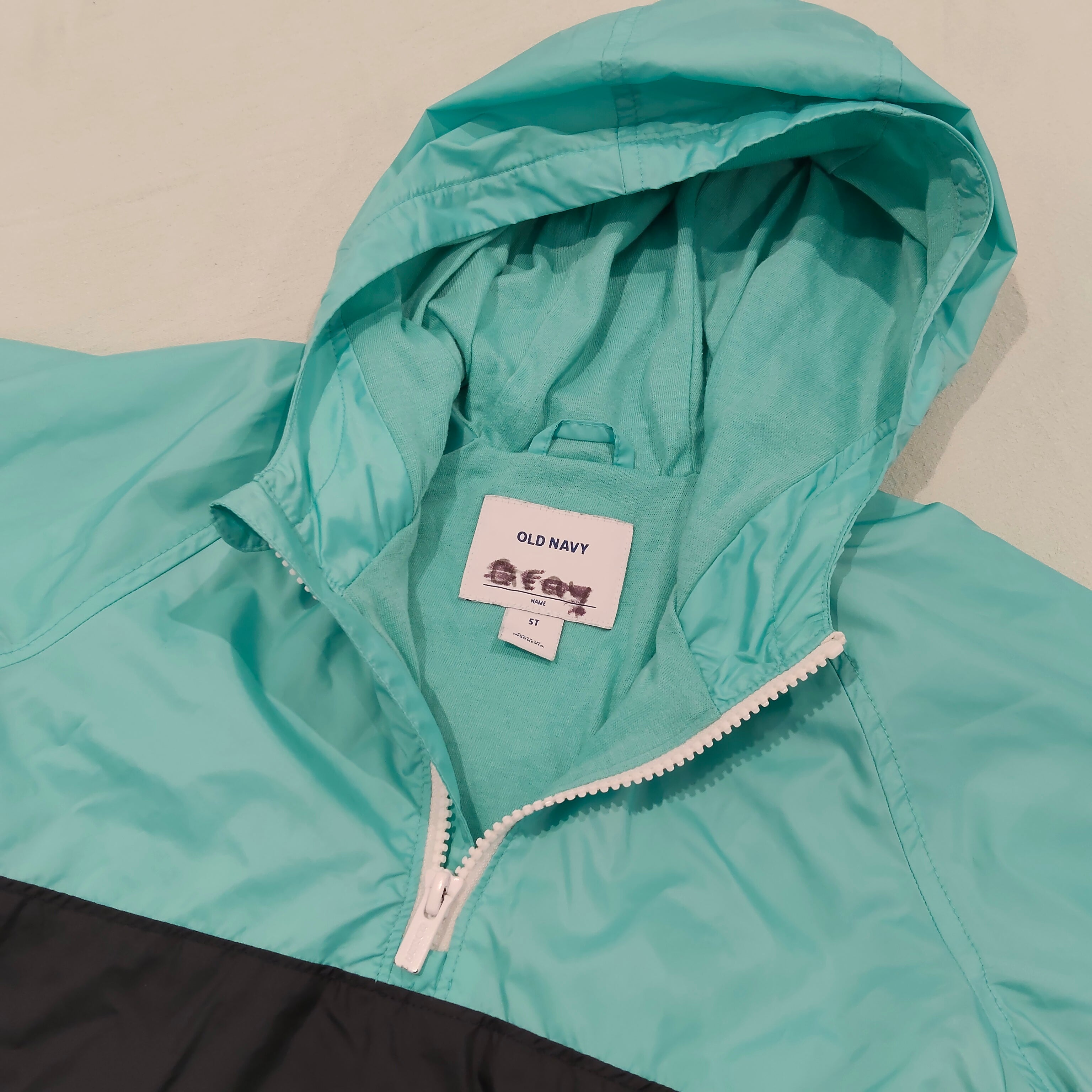 OLD NAVY hoodie size 5y boys wind-proof