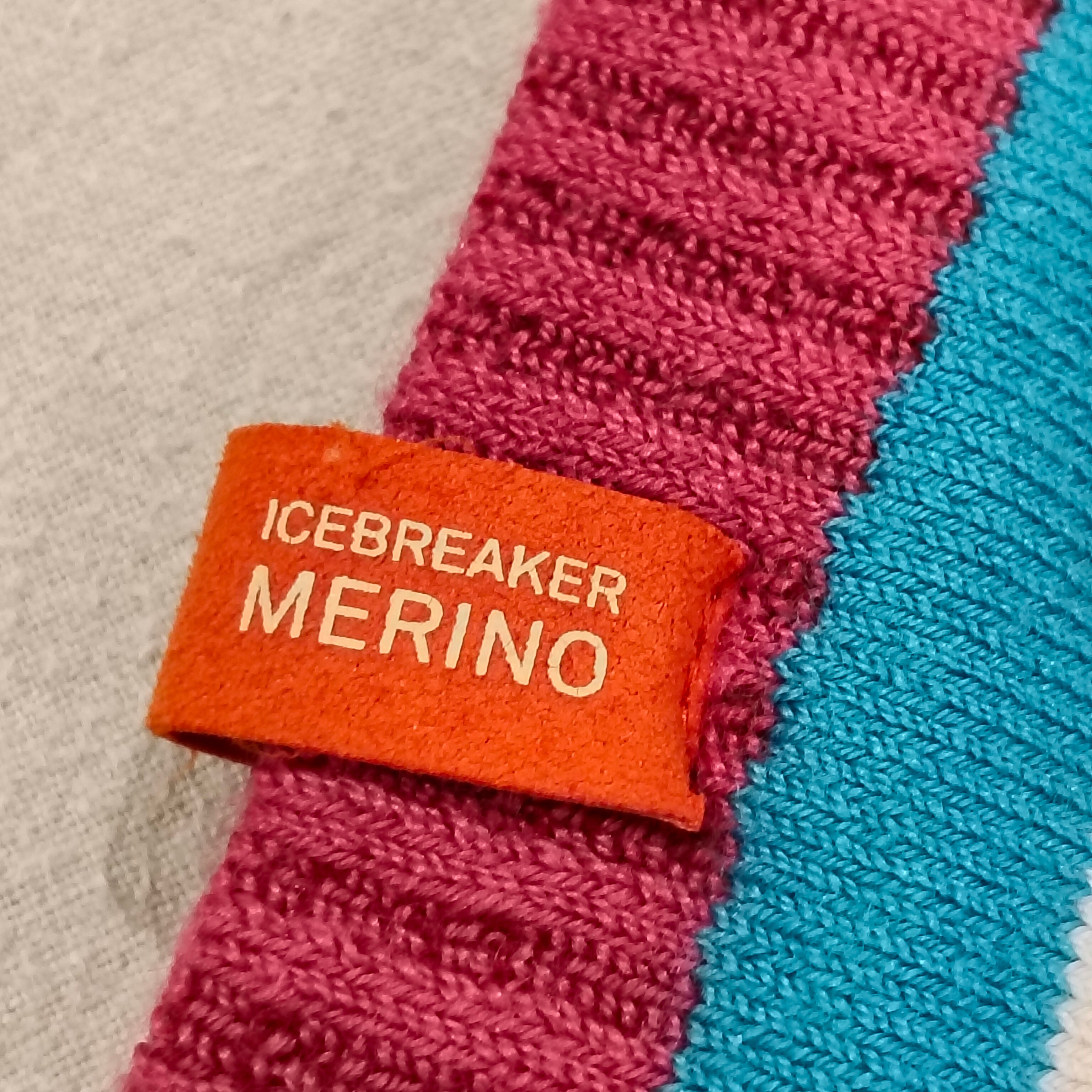 ICEBREAKER MERINO beanie size 1-2yrs girls