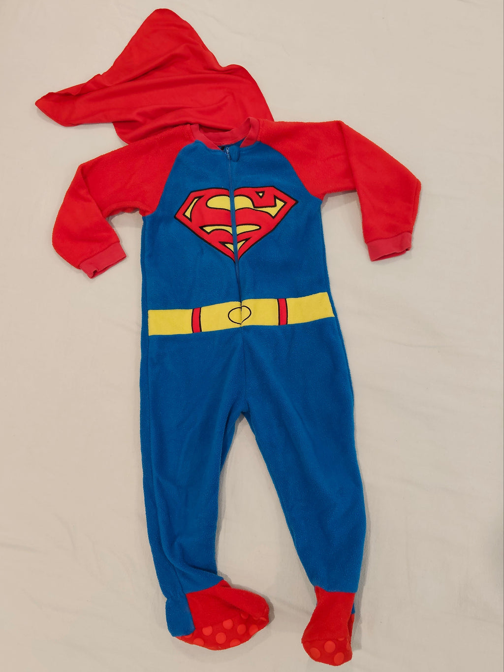 SUPERMAN onesie size 2-3yrs boys