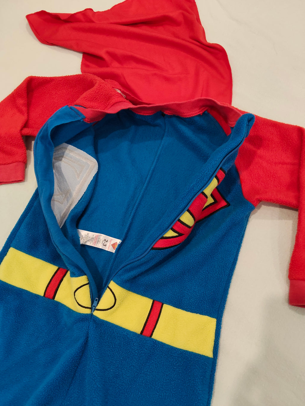 SUPERMAN onesie size 2-3yrs boys