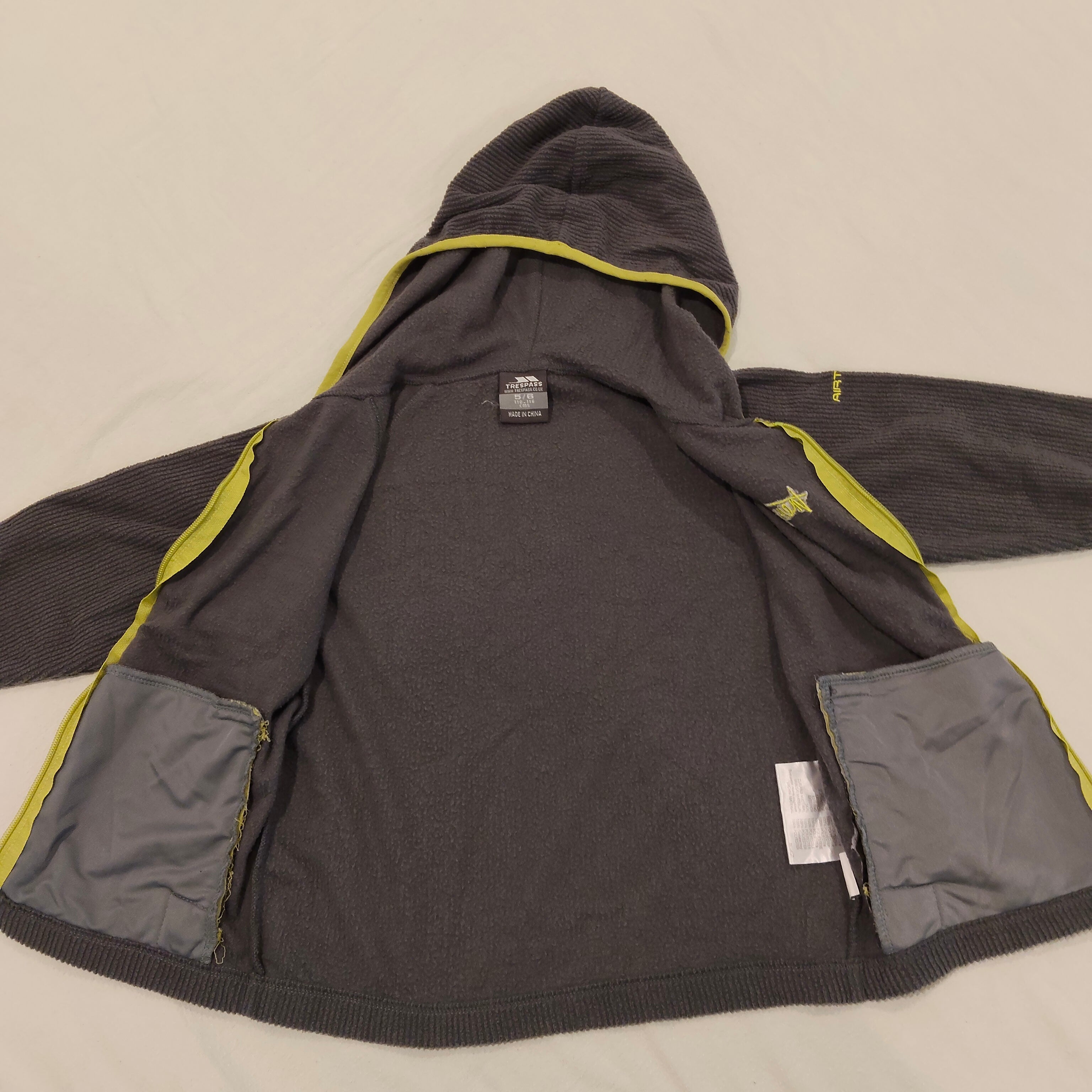 TRESPASS zip fleece hoodie size 5-6yrs boys