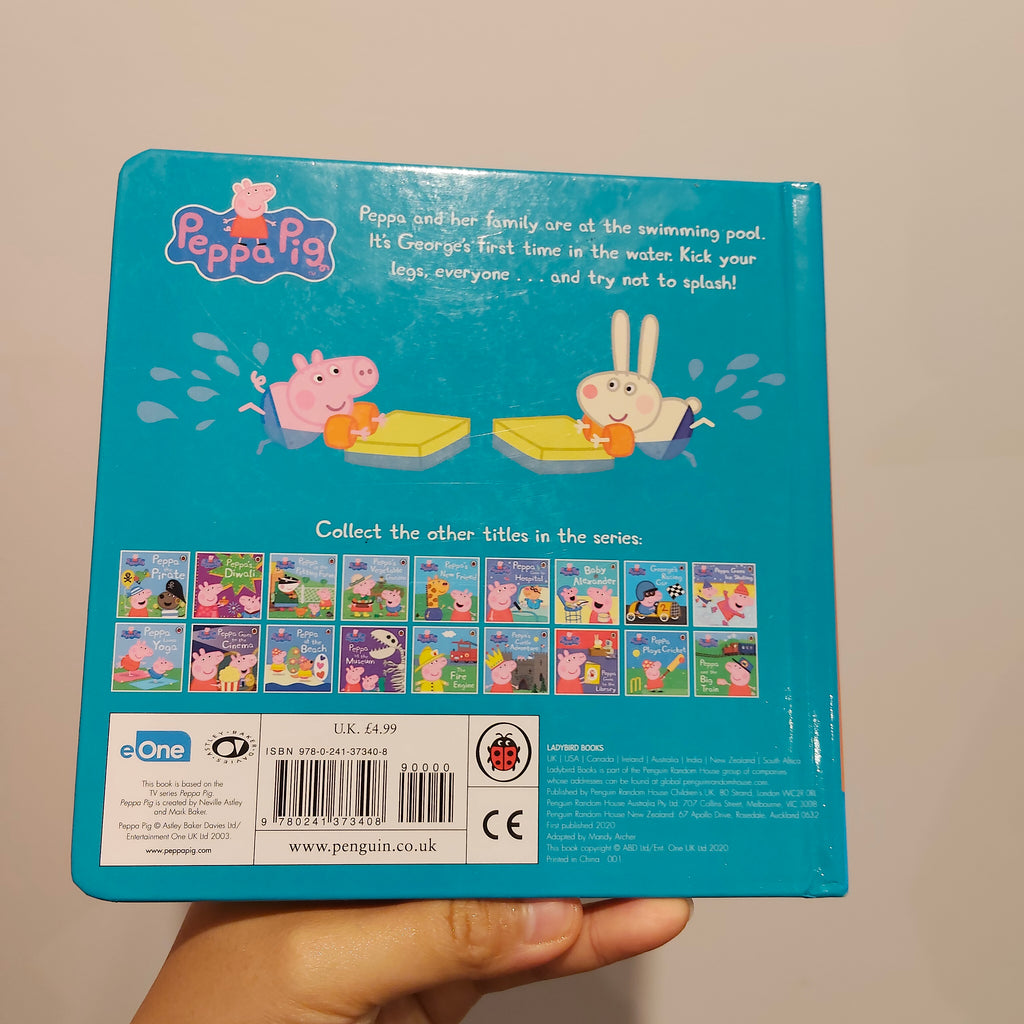 PEPPA PIG Goes Swimming Boardbook
