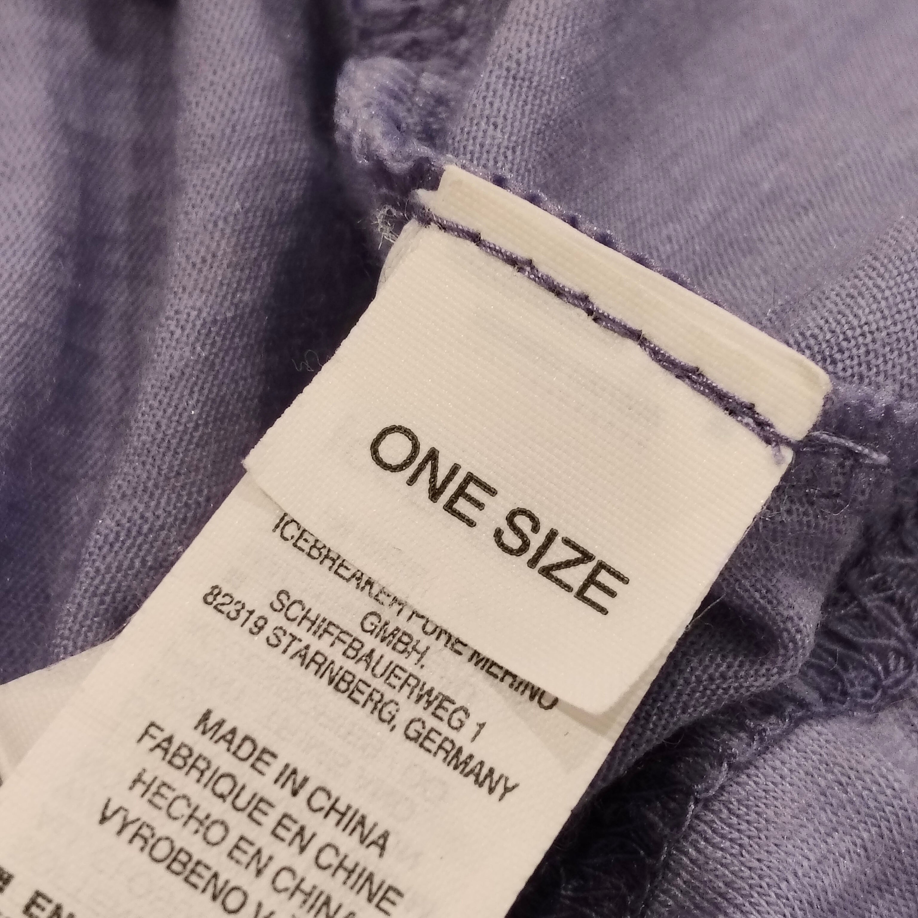 ICEBREAKER Merino beanie size 2-4yrs girls purple