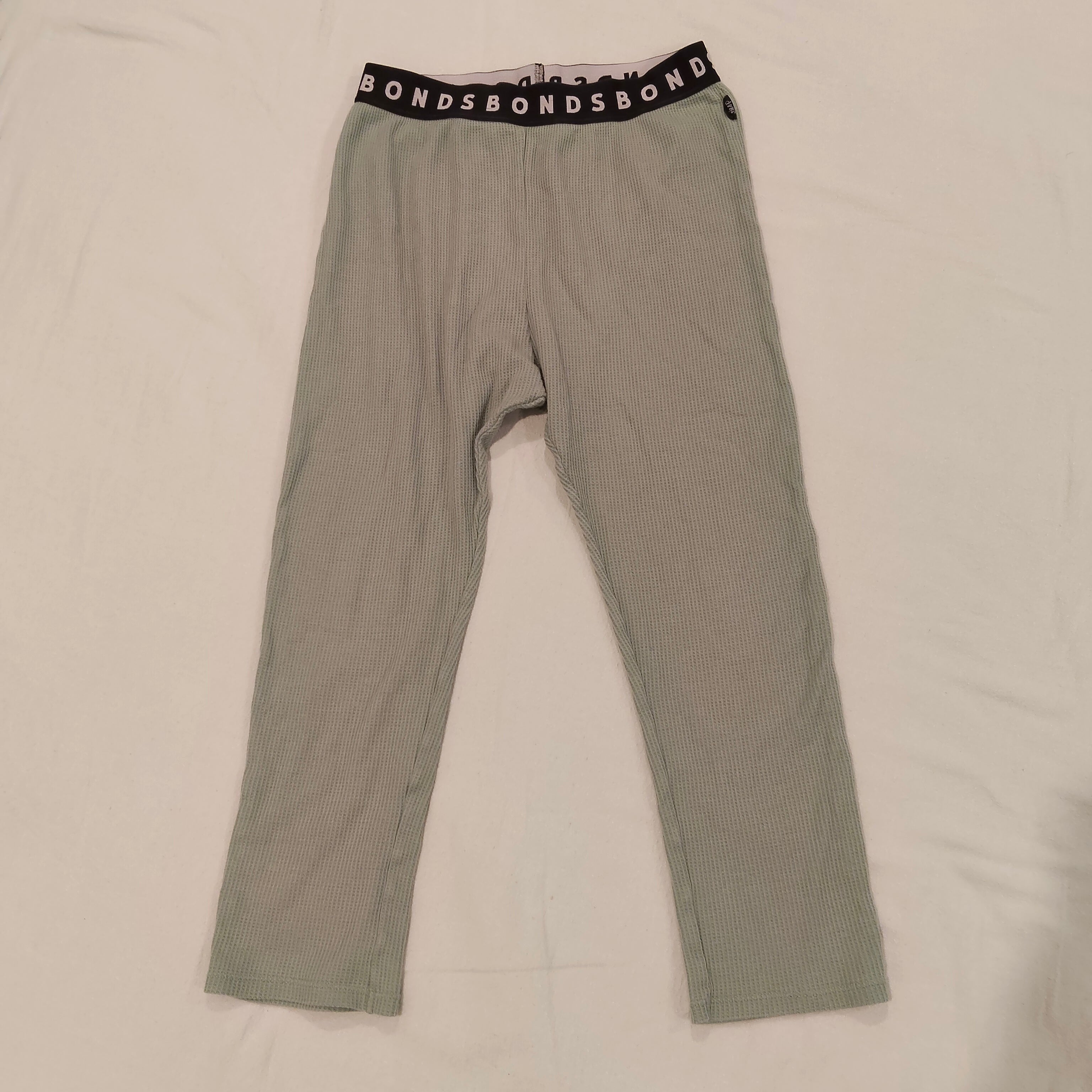 BONDS leggings size 8yrs boys sleep