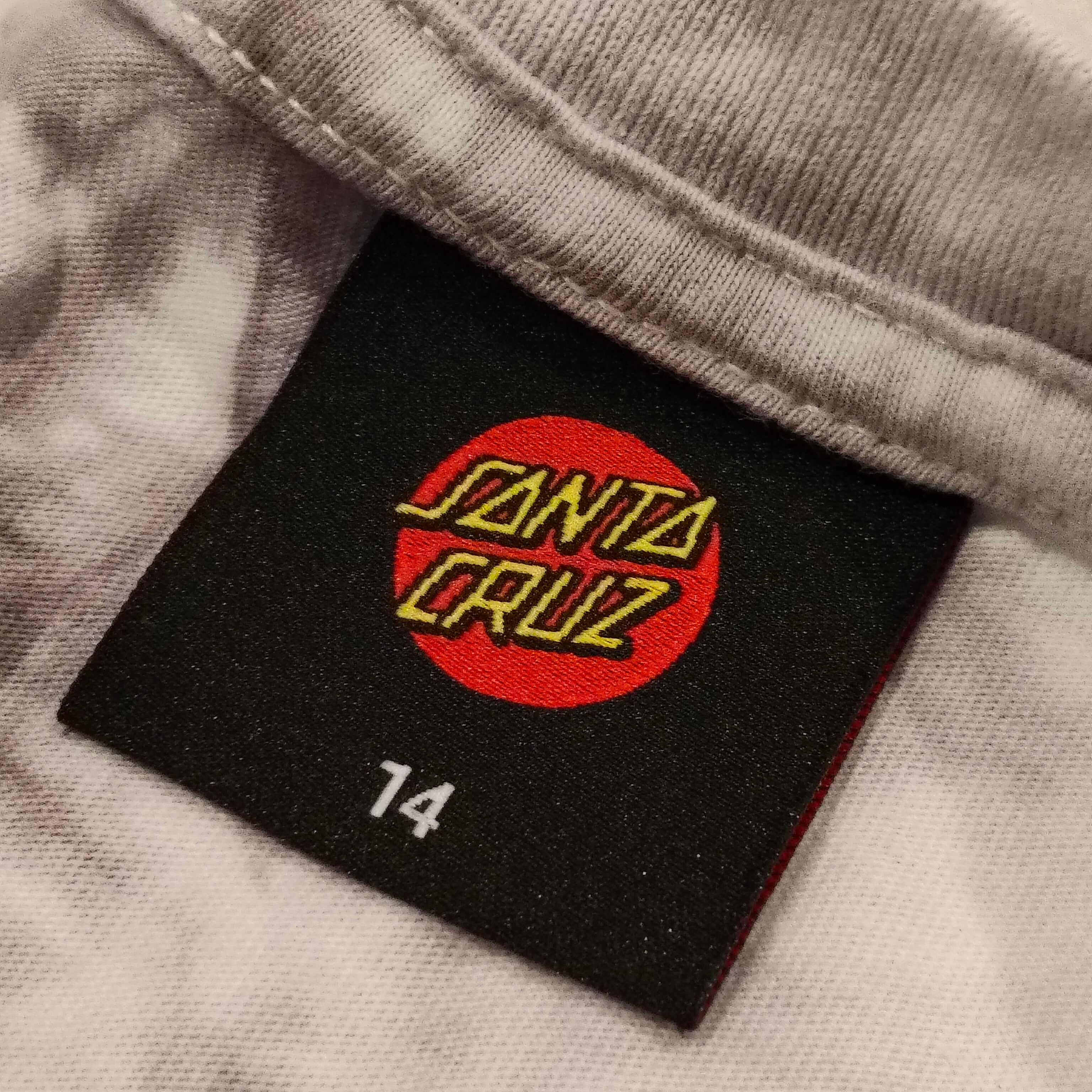 SANTA CRUZ tee size 14yrs boys short sleeve