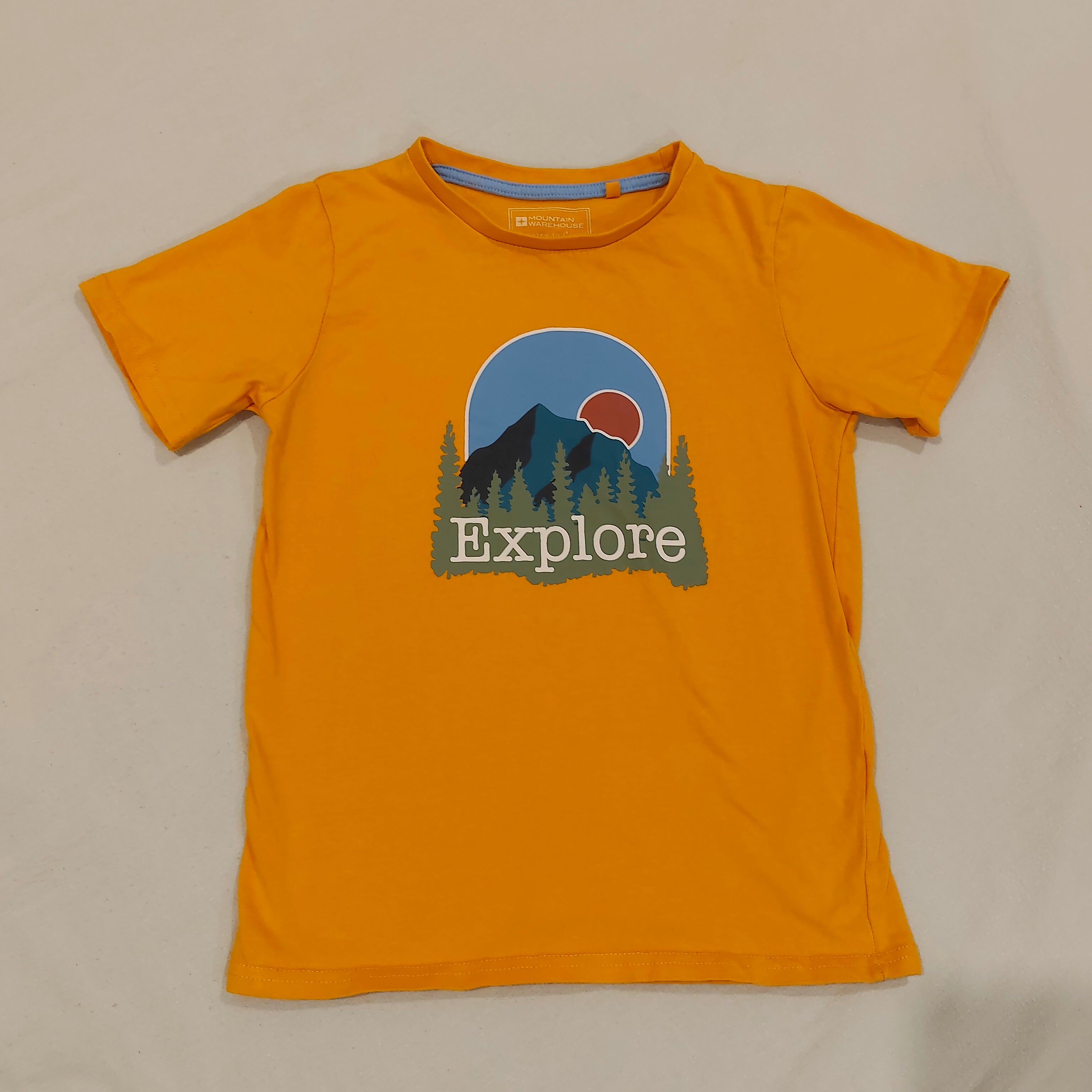 MOUTAIN WAREHOUSE tee size 9-10yrs boys short sleeve