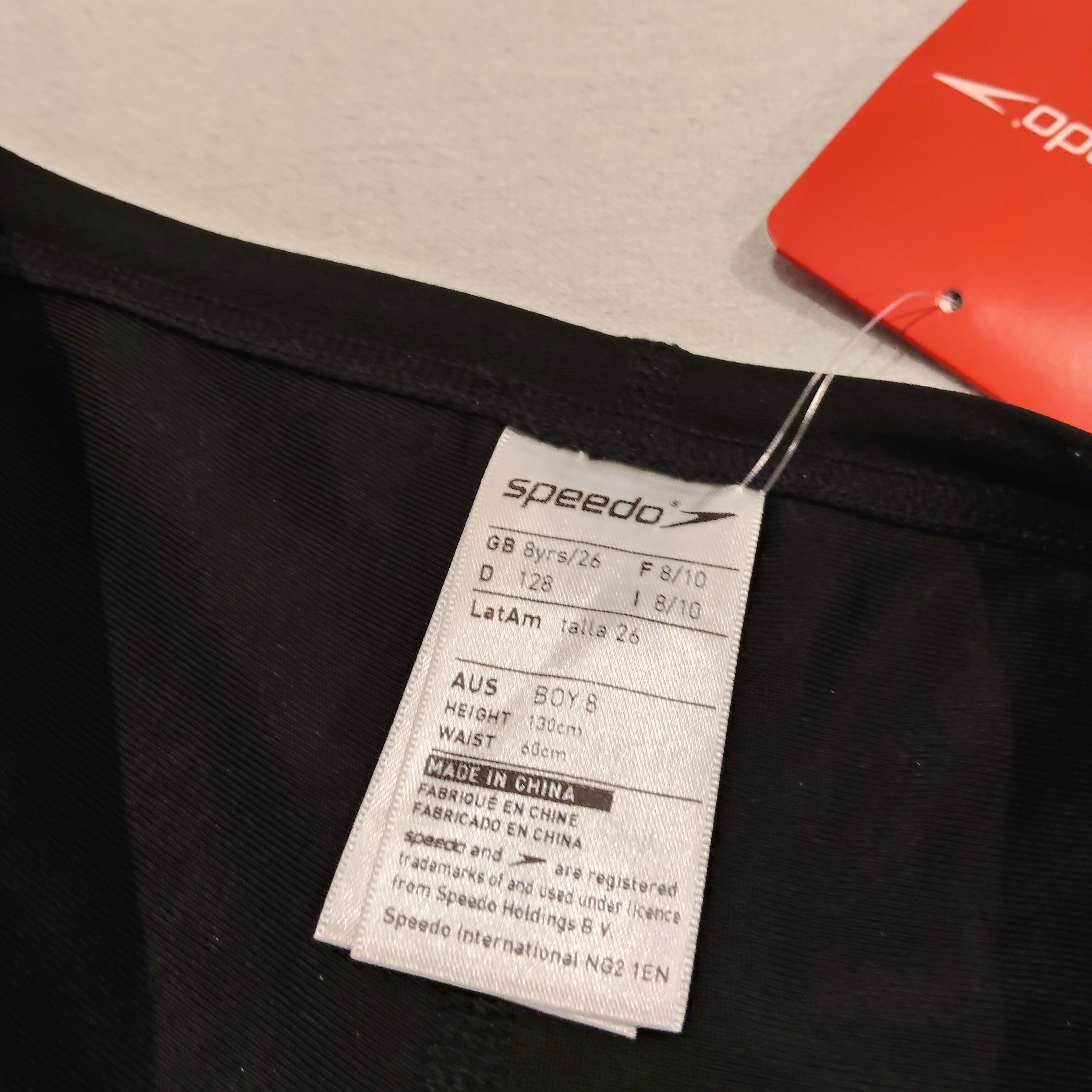 New SPEEDO swim shorts size 8yrs boys