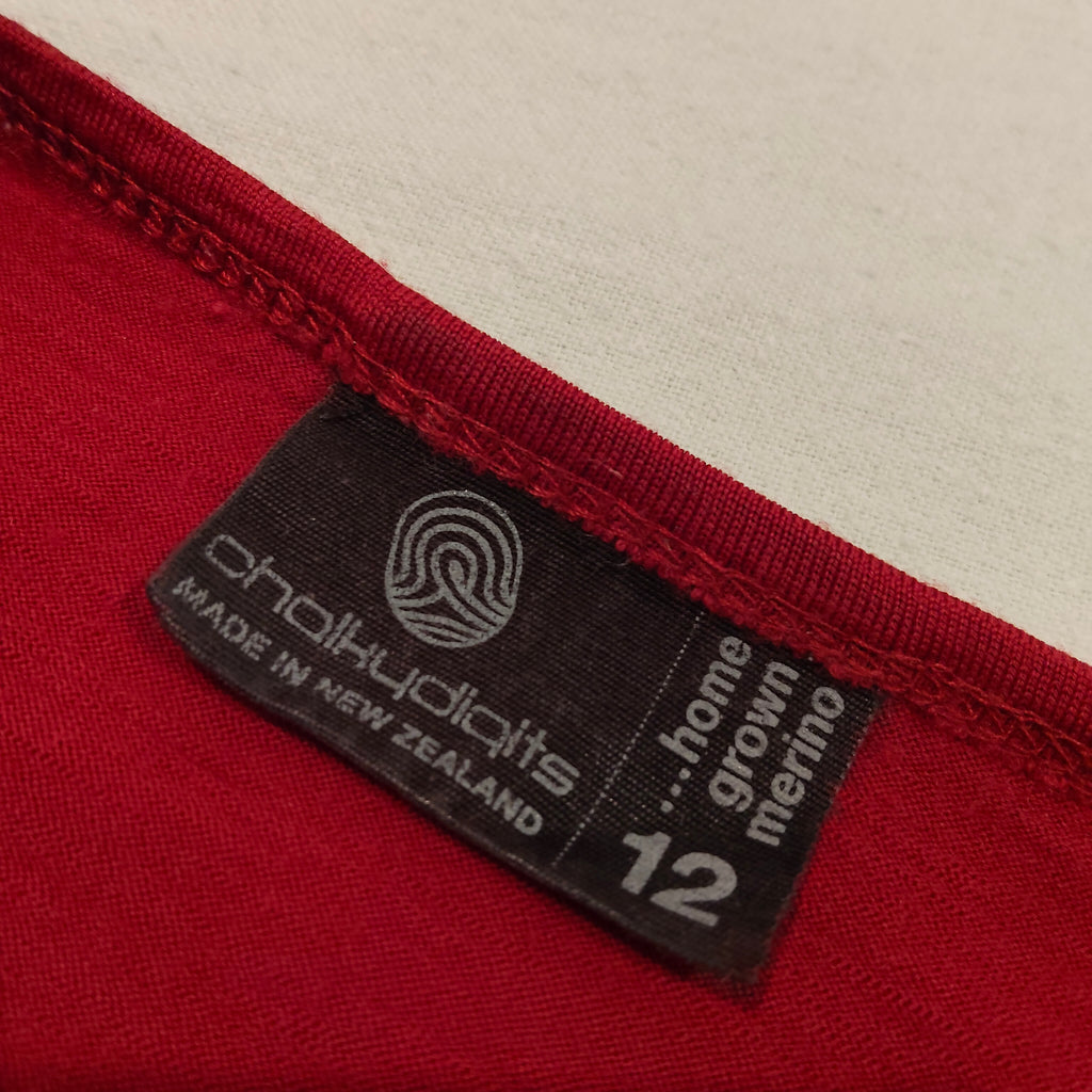 Chalkydigits 100% MERINO top size 12 Womens long sleeve red