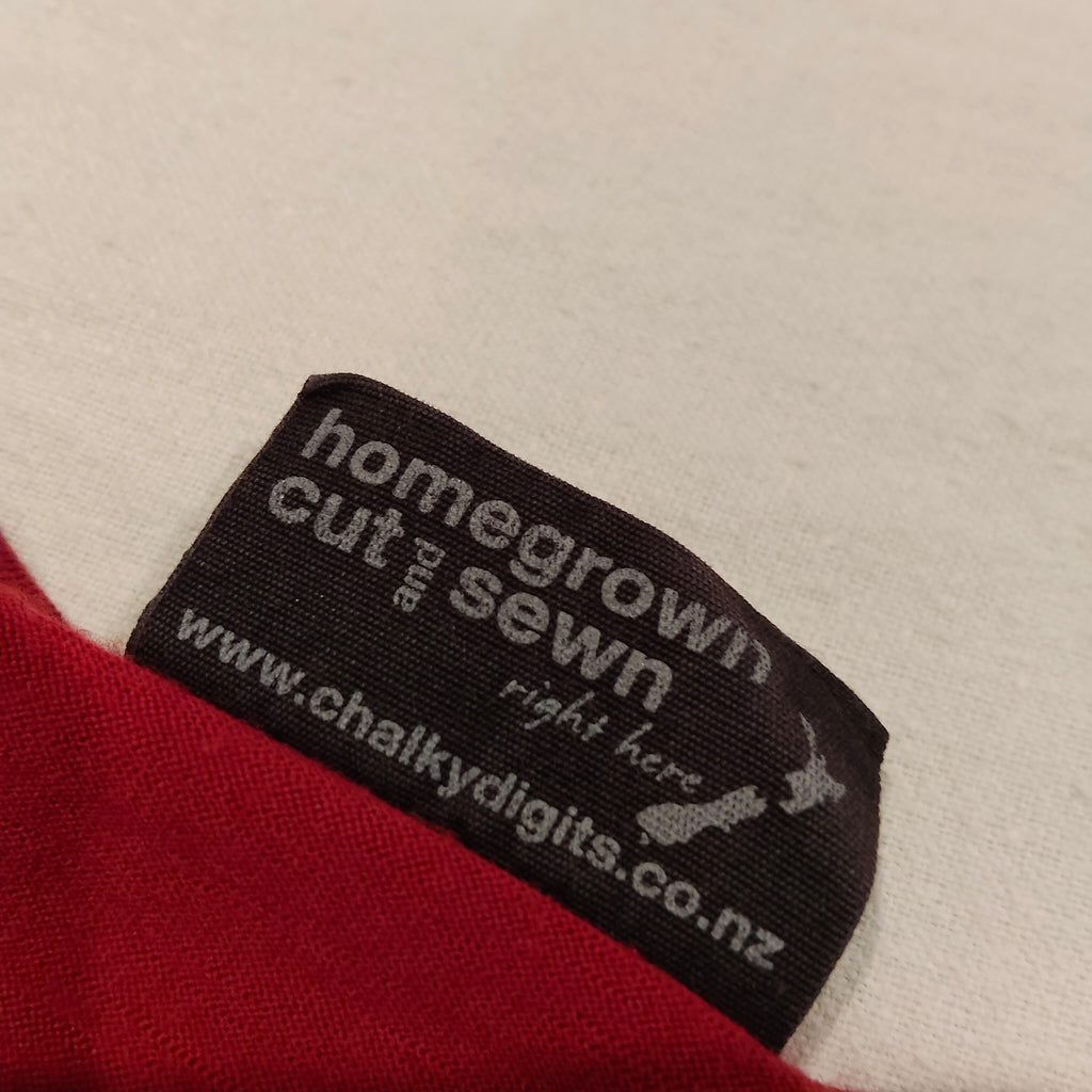 Chalkydigits 100% MERINO top size 12 Womens long sleeve red