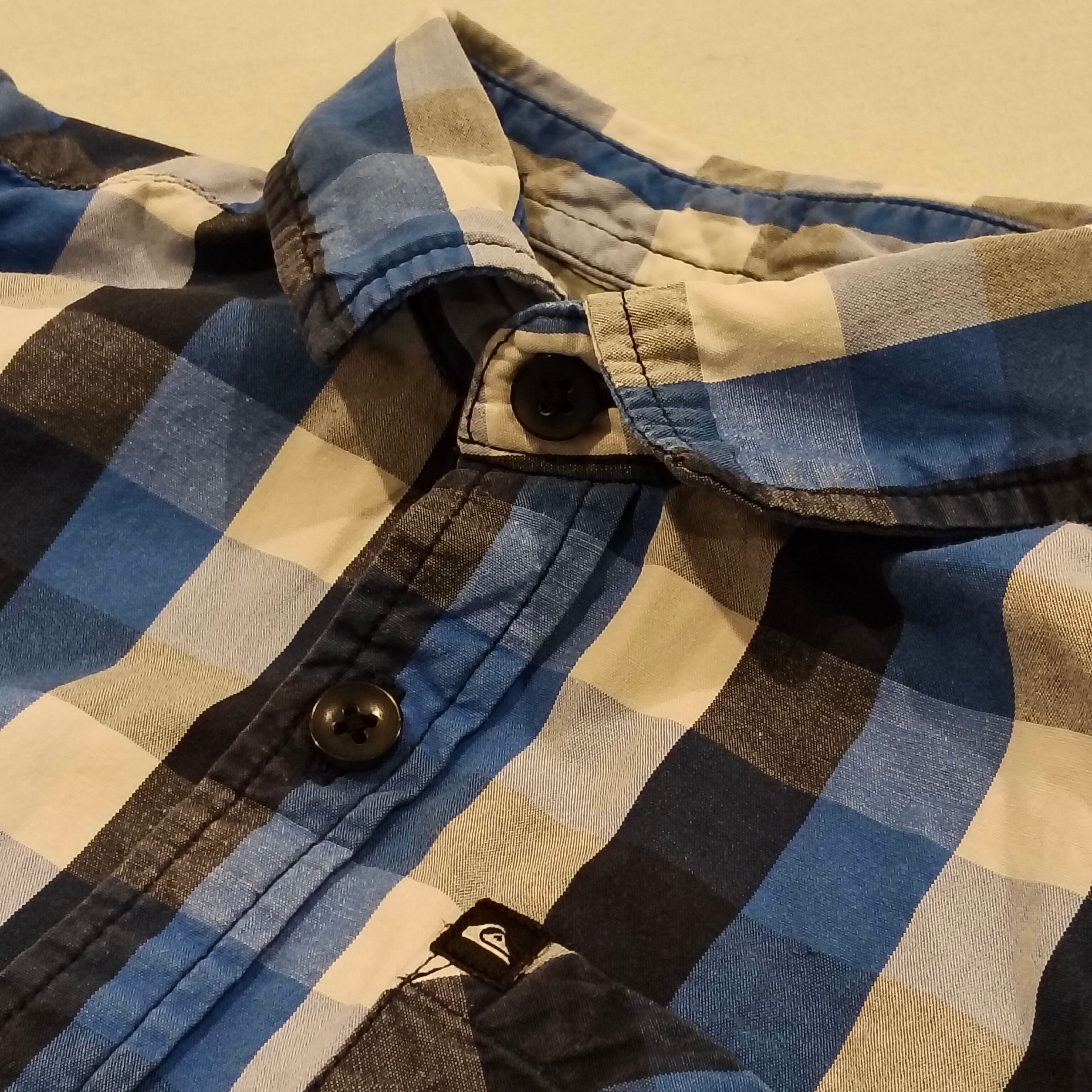 QUIKSILVER shirt size 5 boys short sleeve checkered
