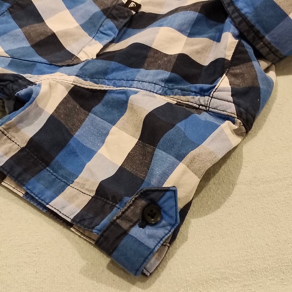 QUIKSILVER shirt size 5 boys short sleeve checkered