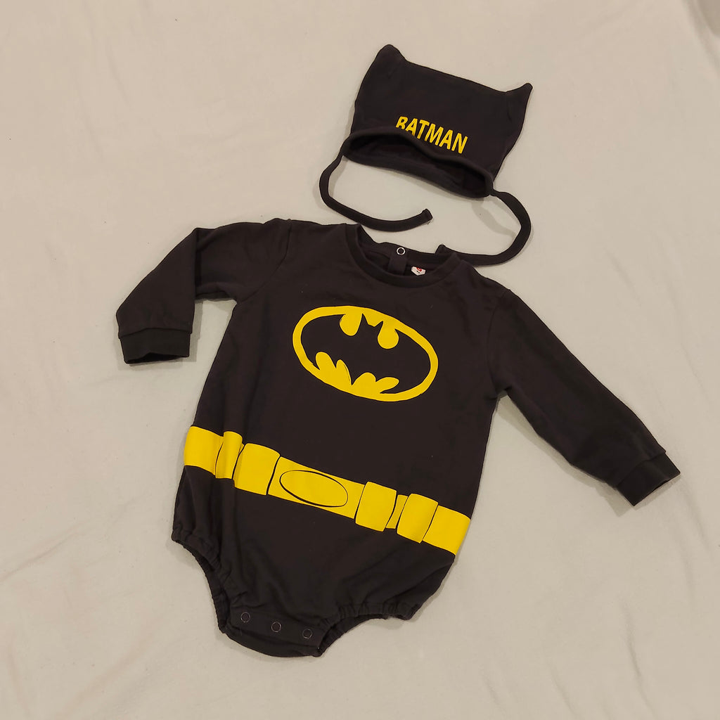 BATMAN bodysuit size 18-24m baby with hat