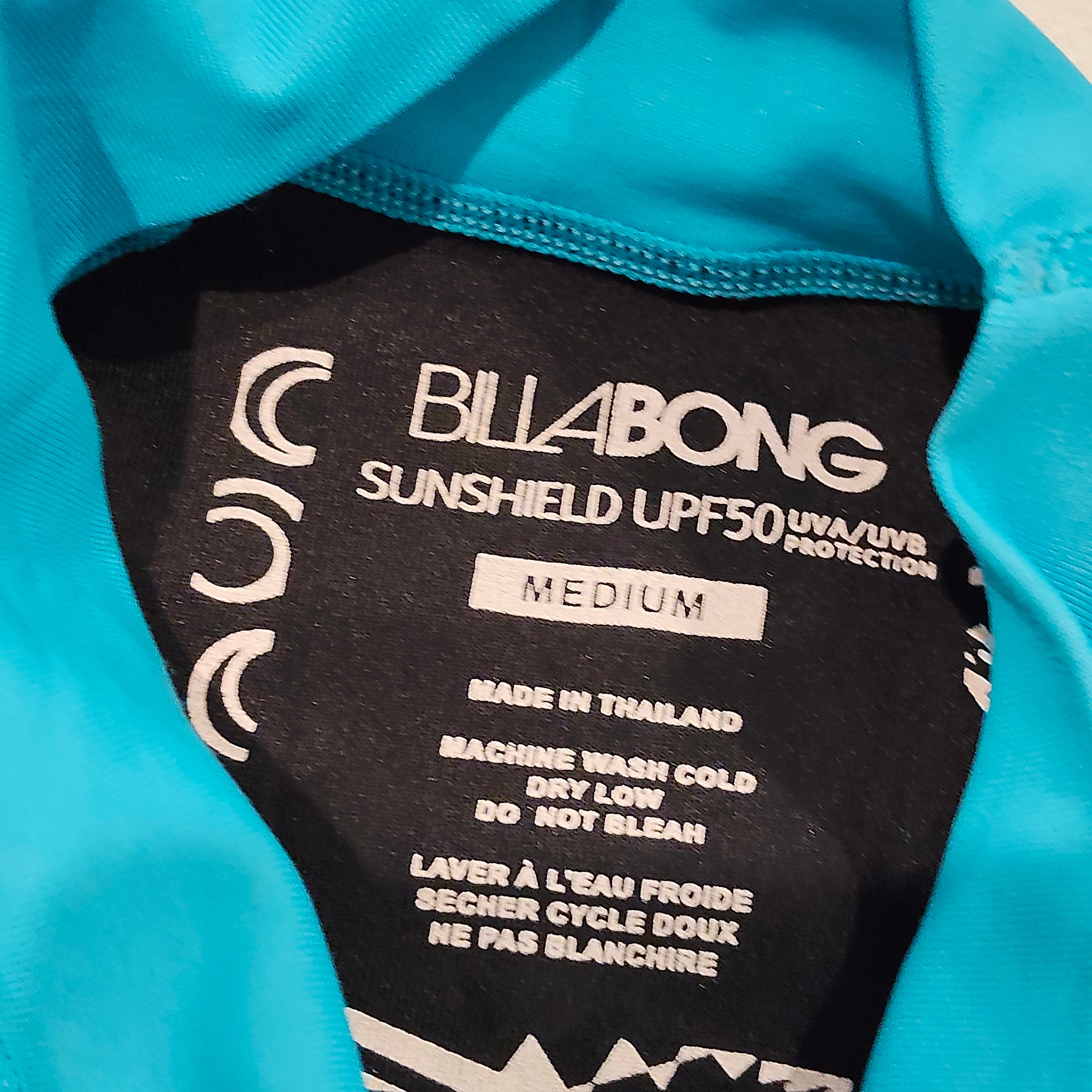 BILLABONG swim top size Medium Womens