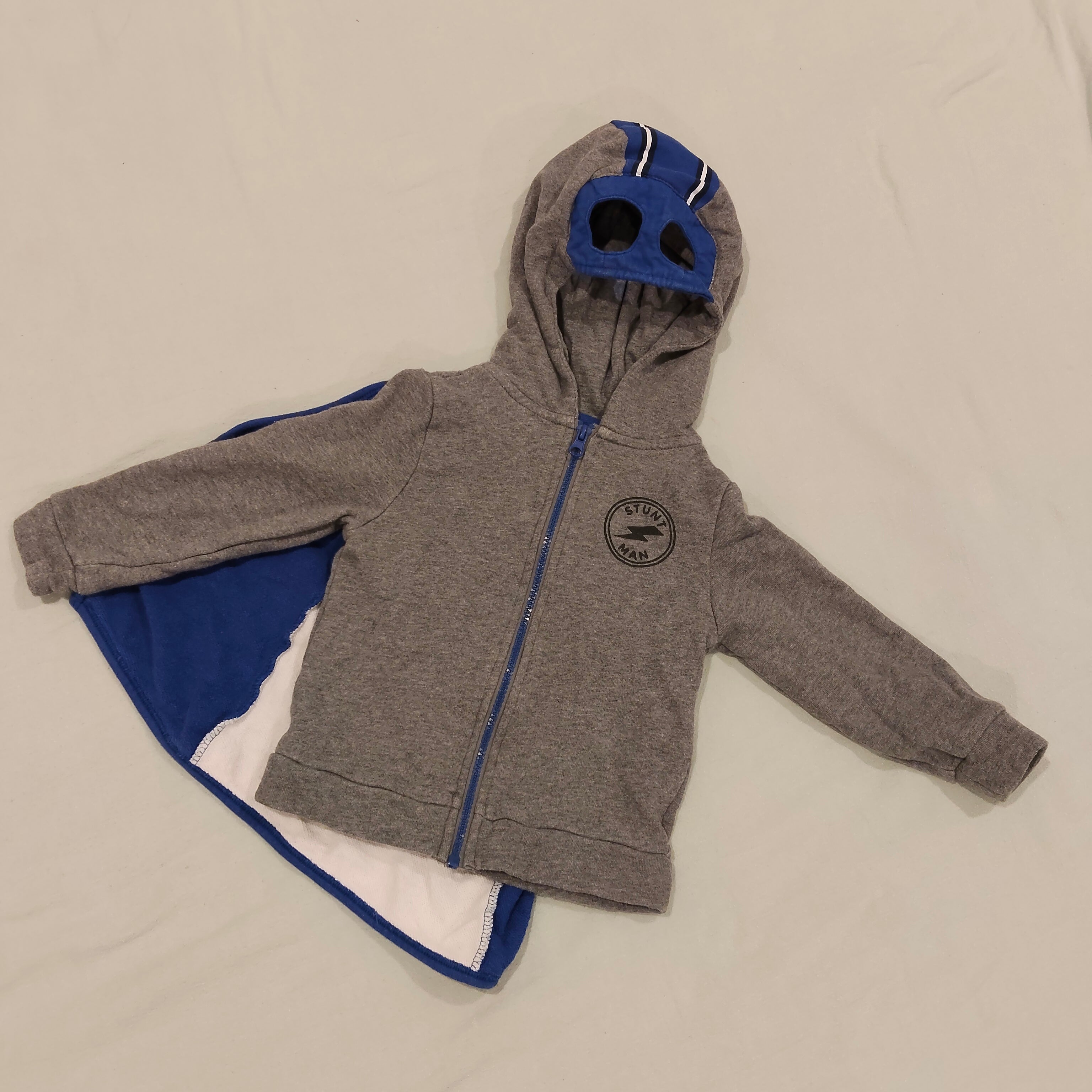 Cotton On Kids zip hoodie size 4 boys with removable cape Stunt Man