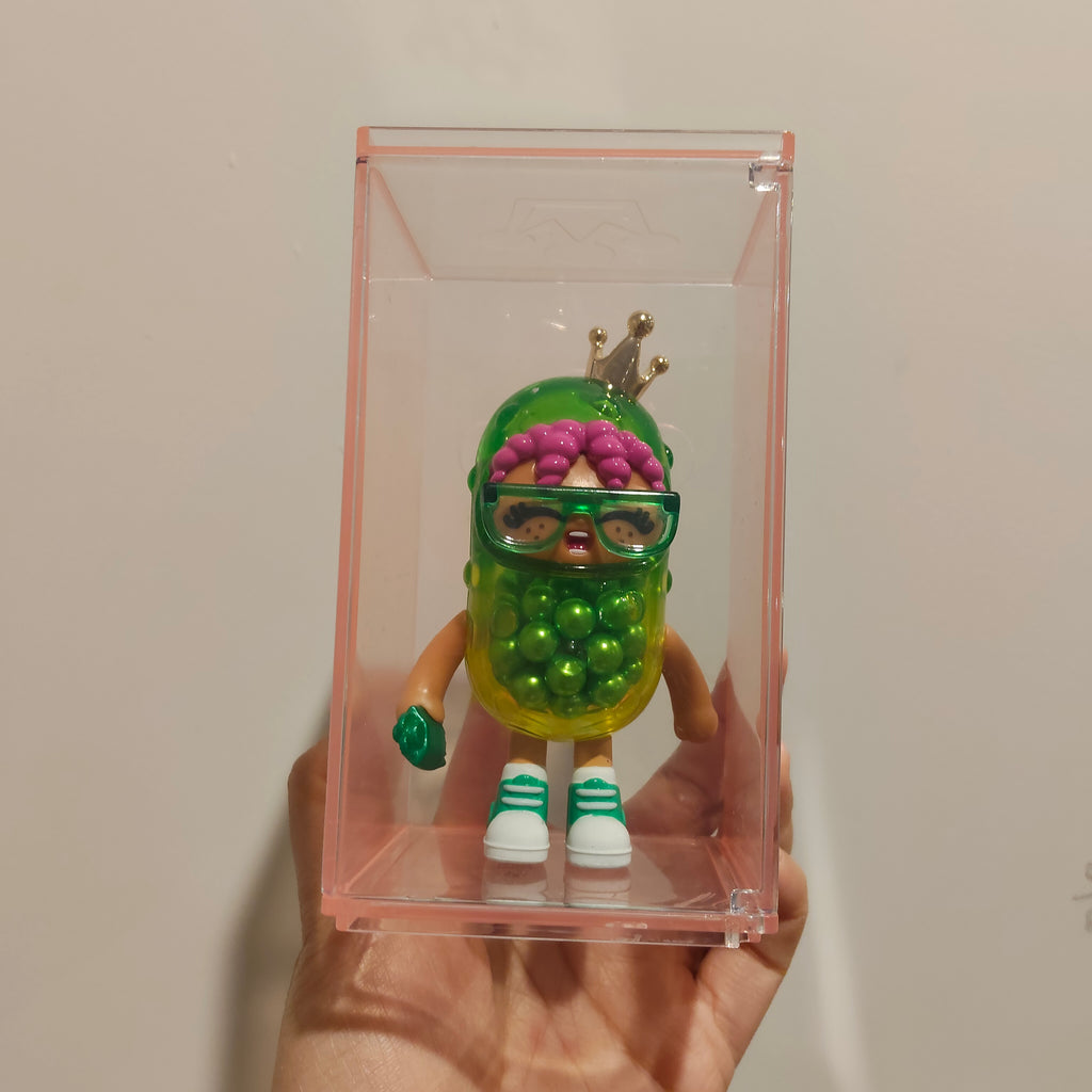 XOX Kweenie Quirky Kween "Kween of Pickles" figure