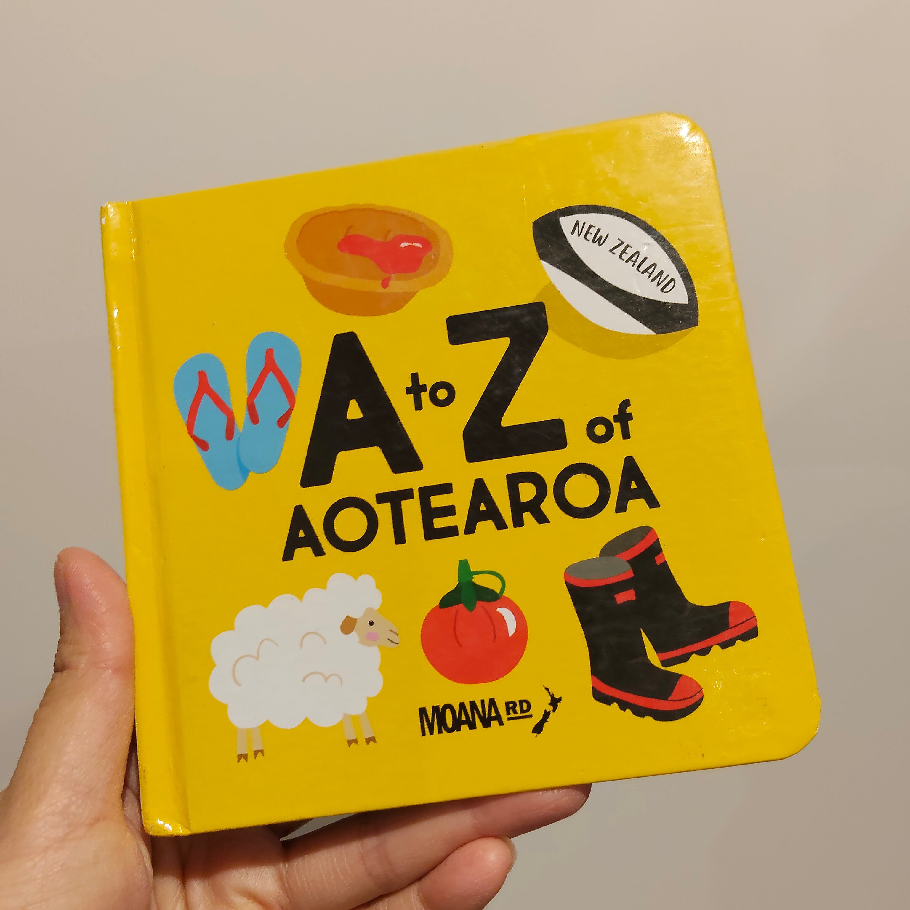 MOANA RD Kiwi ABC board book