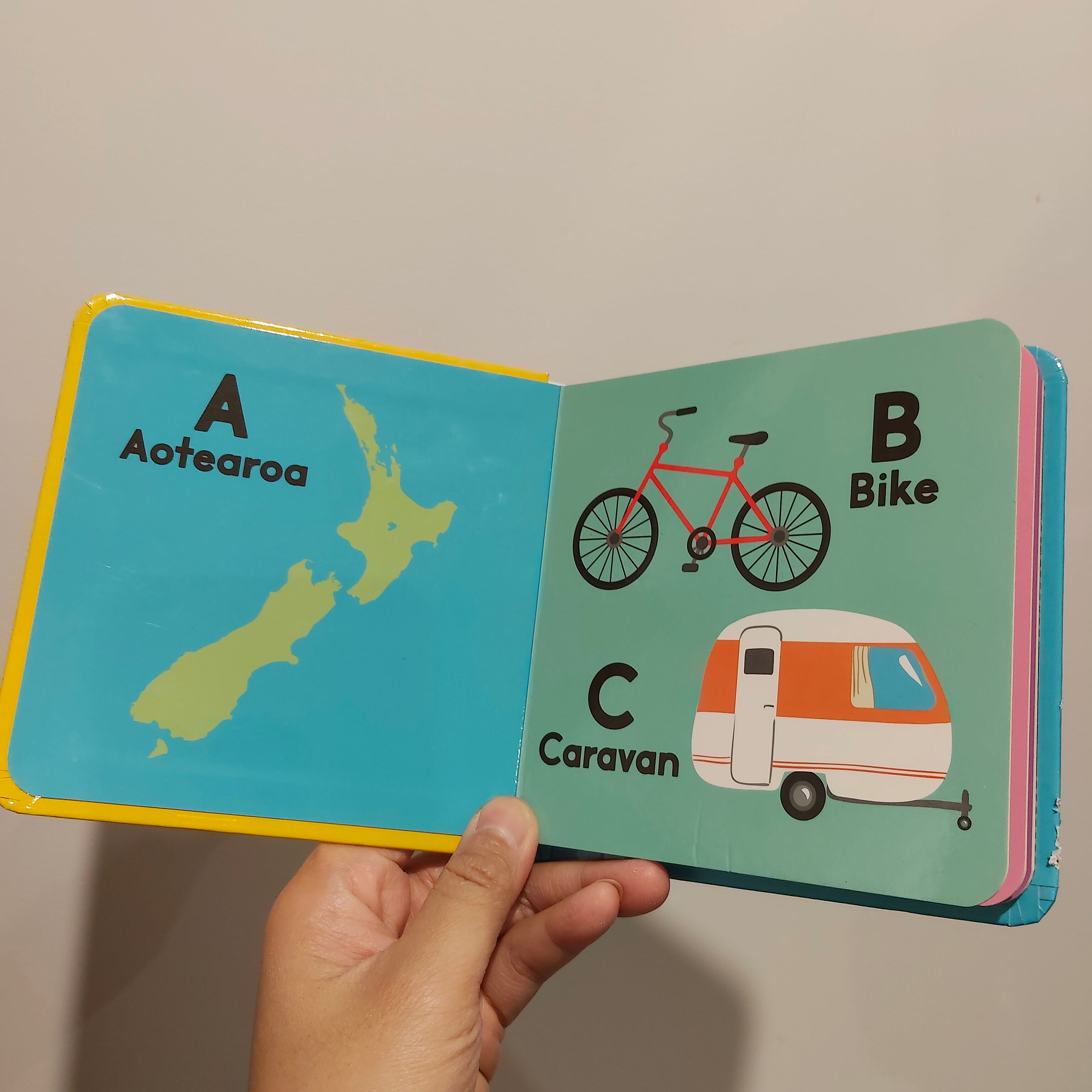 MOANA RD Kiwi ABC board book