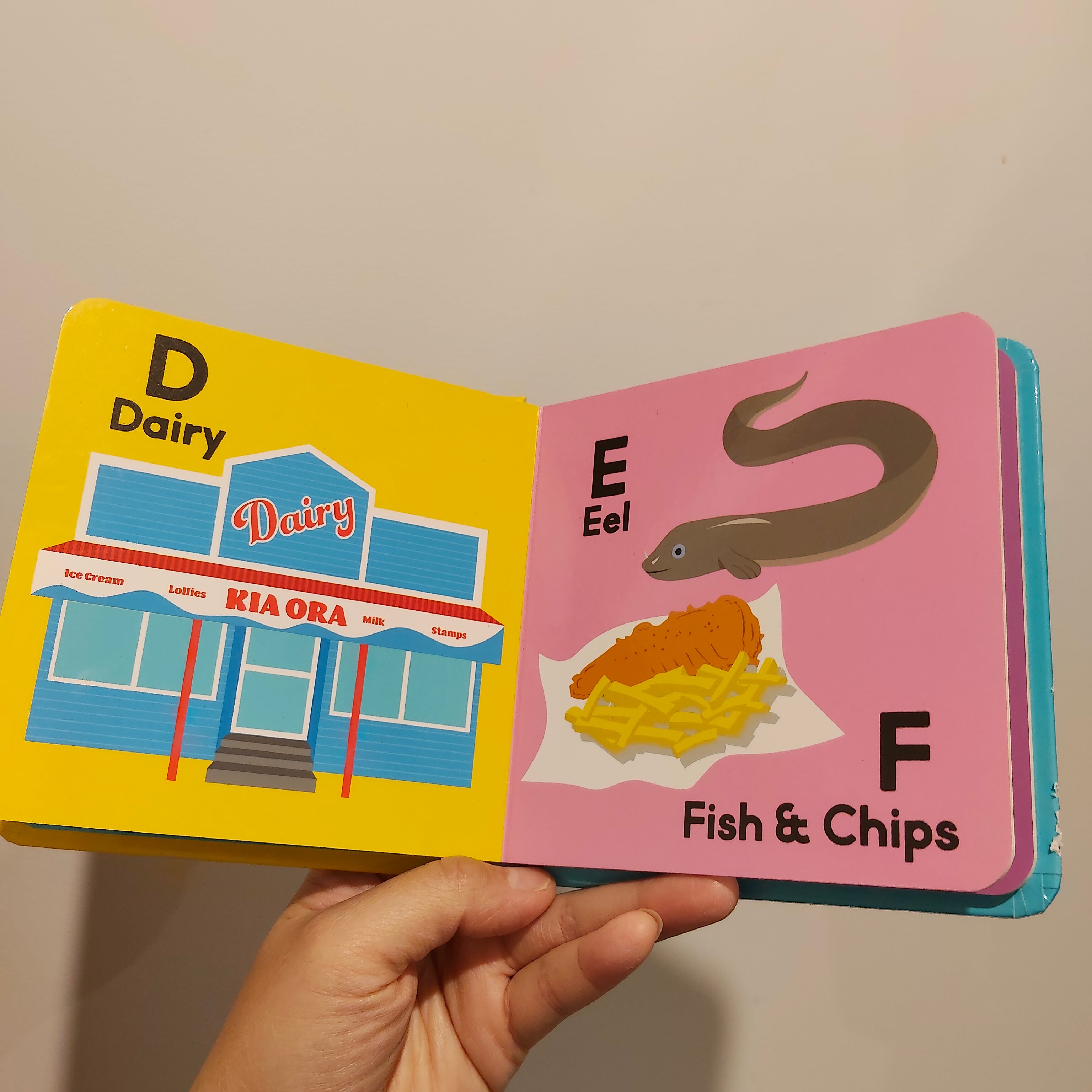 MOANA RD Kiwi ABC board book