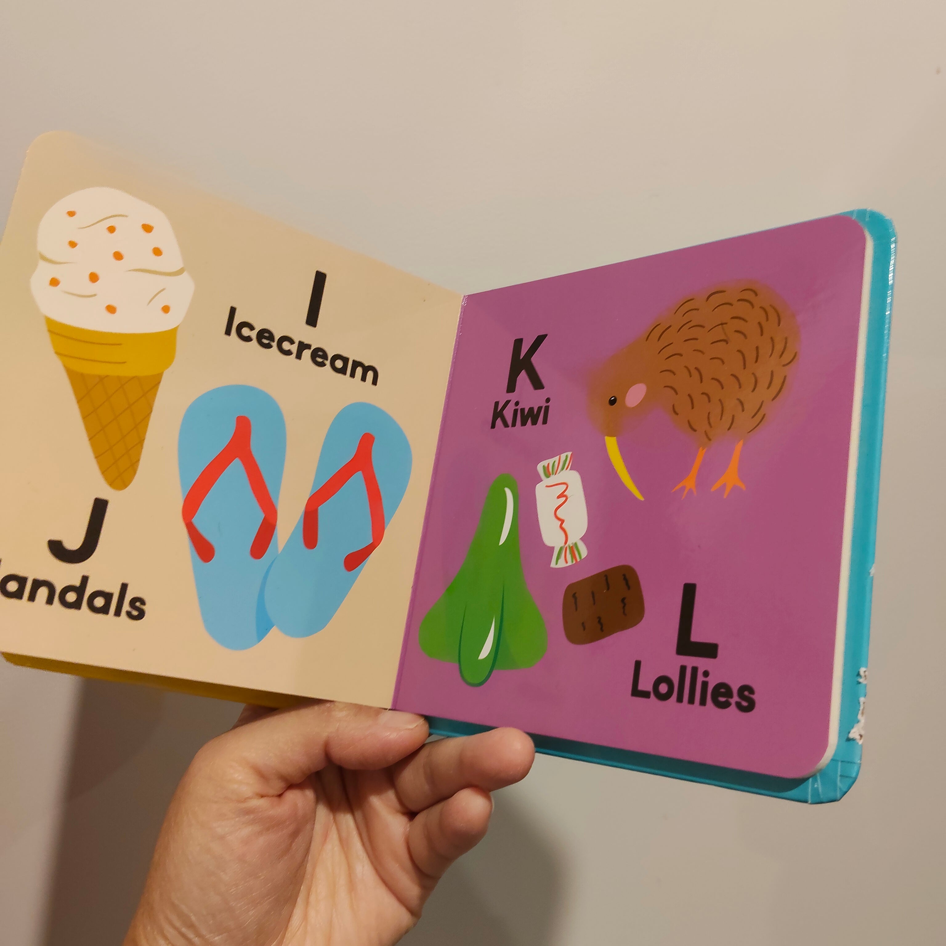 MOANA RD Kiwi ABC board book
