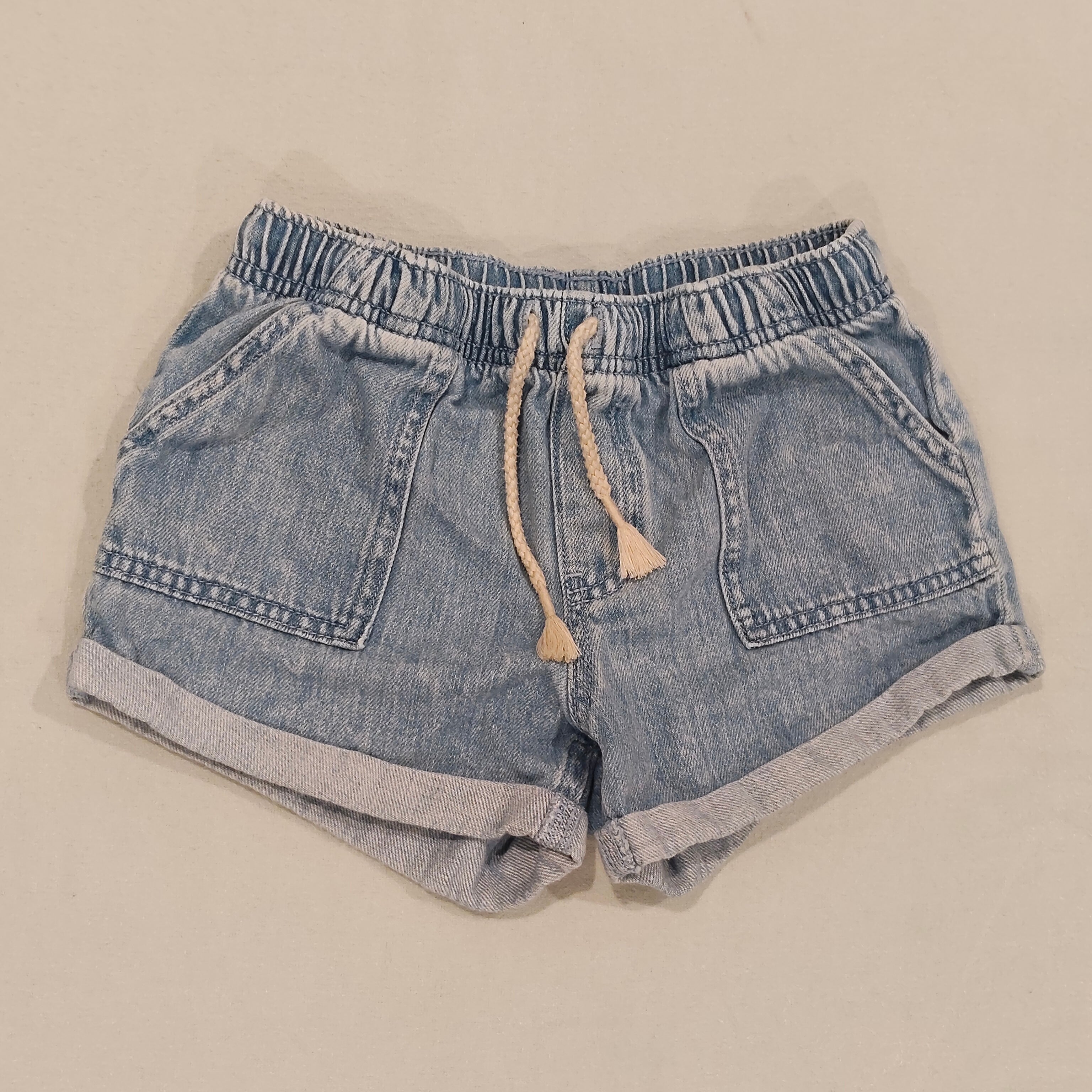 CAT & JACK denim shorts size 6-7yrs girls