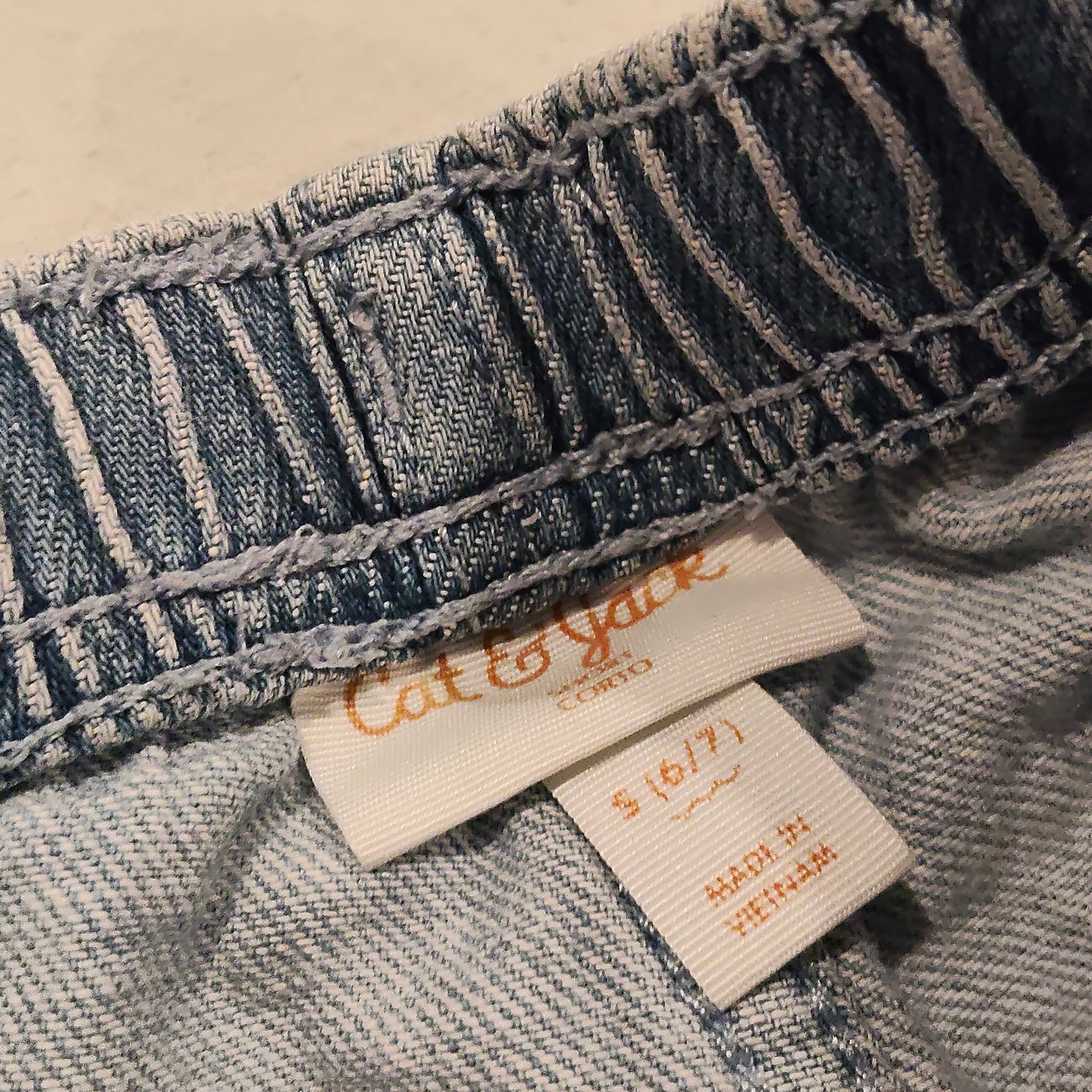 CAT & JACK denim shorts size 6-7yrs girls