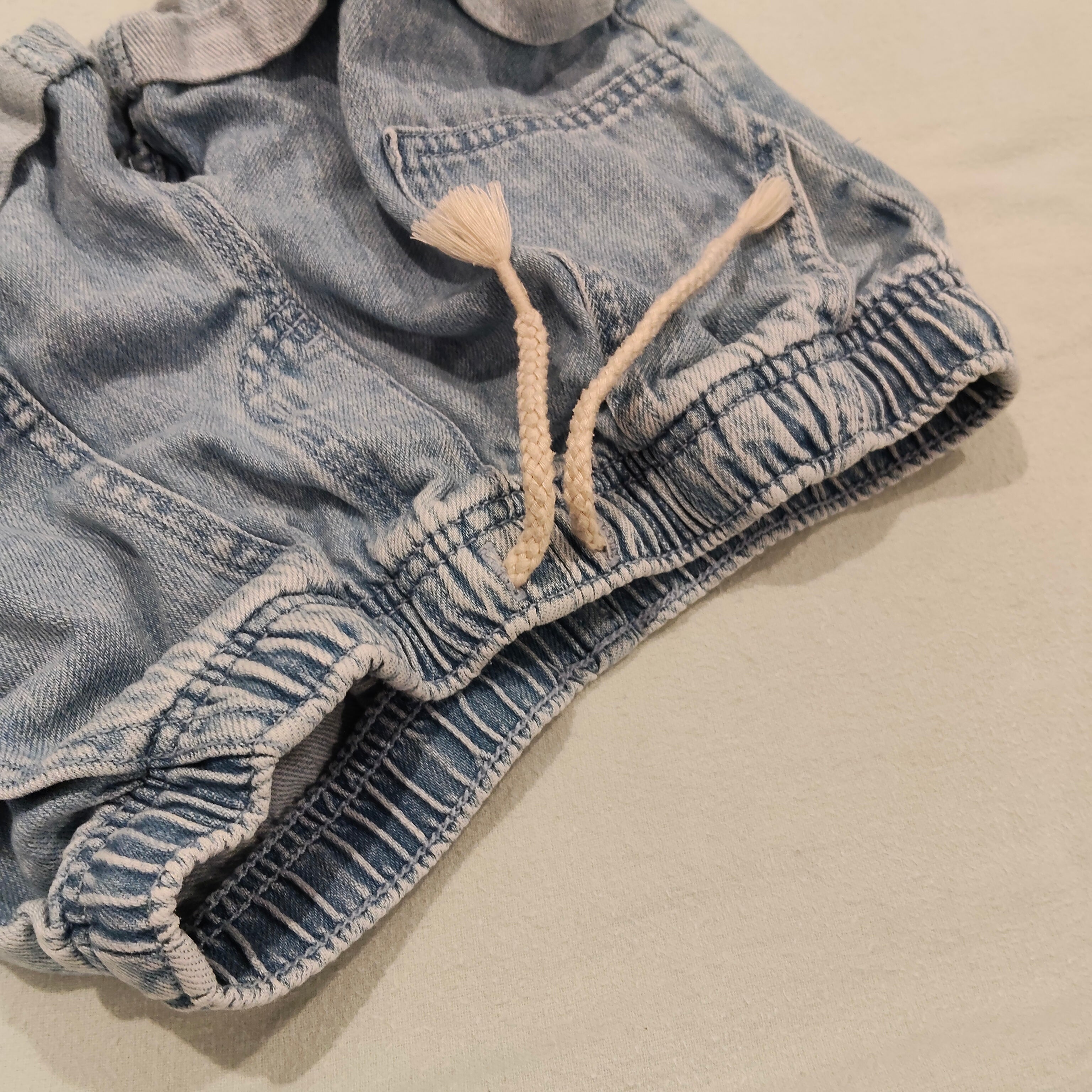 CAT & JACK denim shorts size 6-7yrs girls