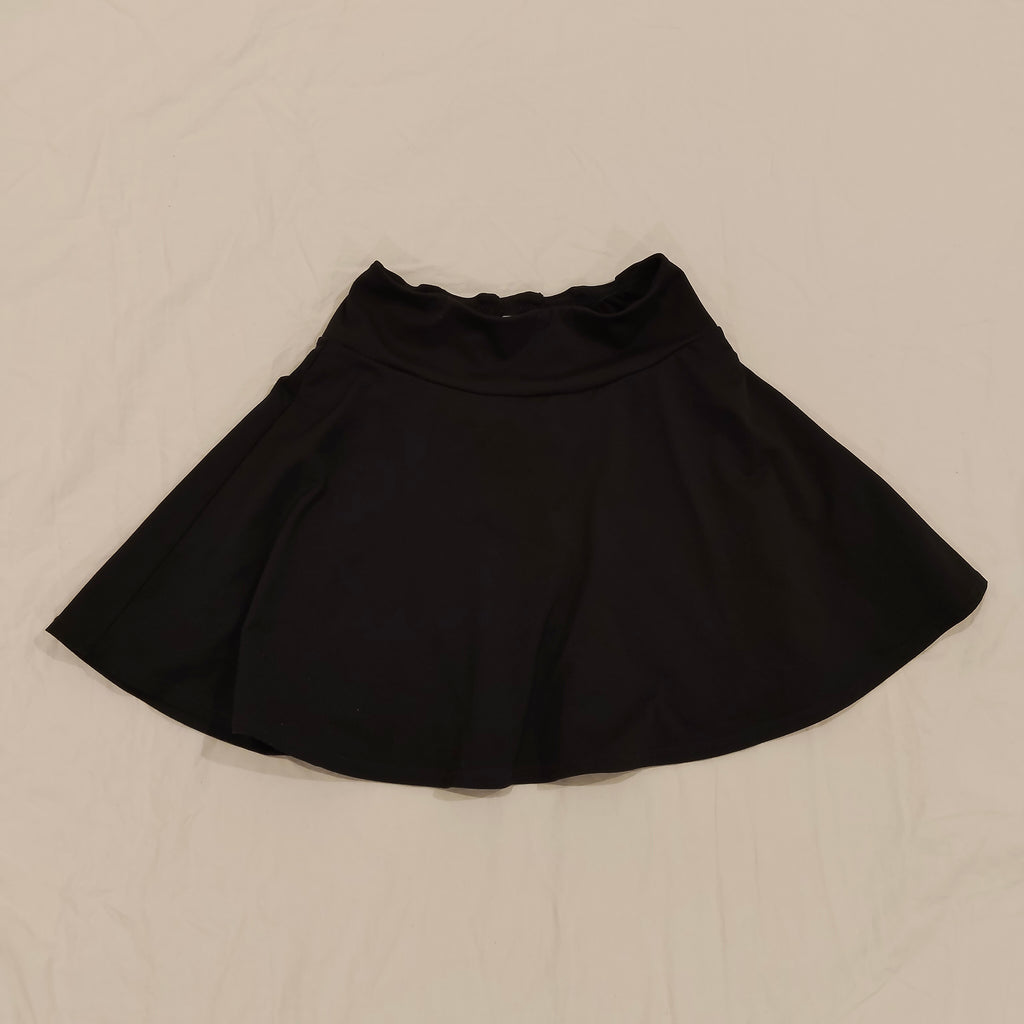 UNIQLO Skort size 7-8y girls AIRism black