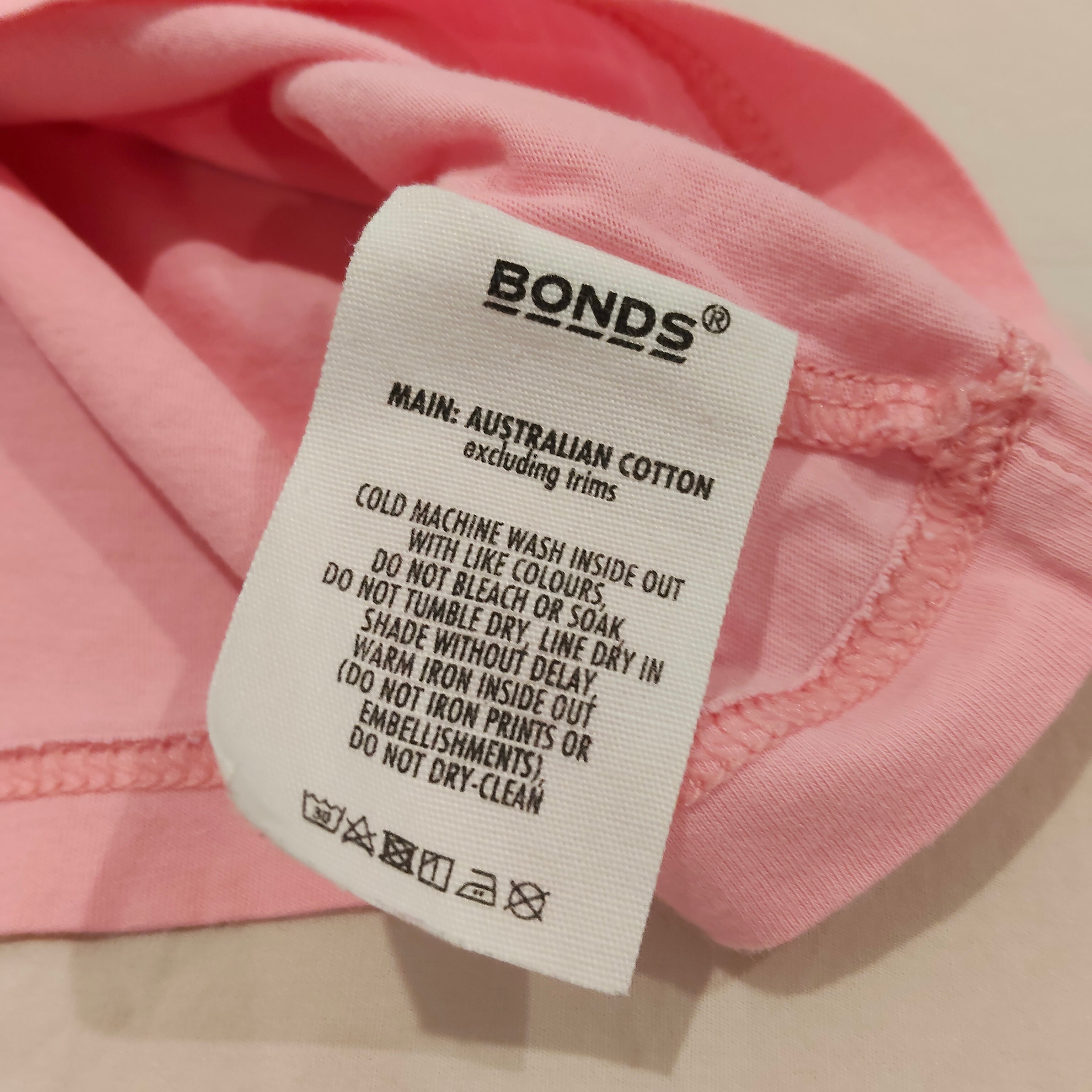 BONDS top size 12-18m baby girls pink short sleeve Panda