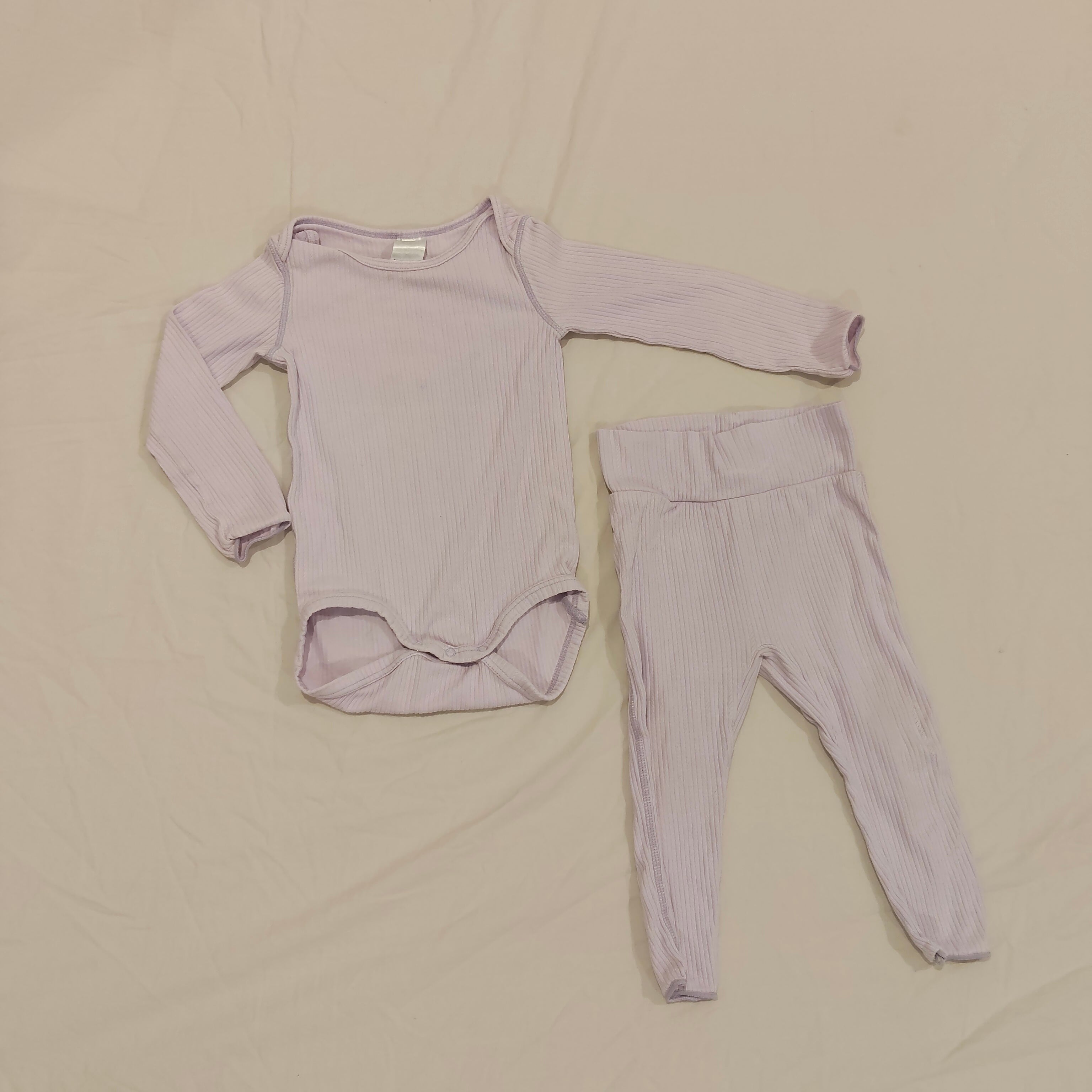 BONDS Bodysuit and Legging Set size 12-18m baby girls Lilac