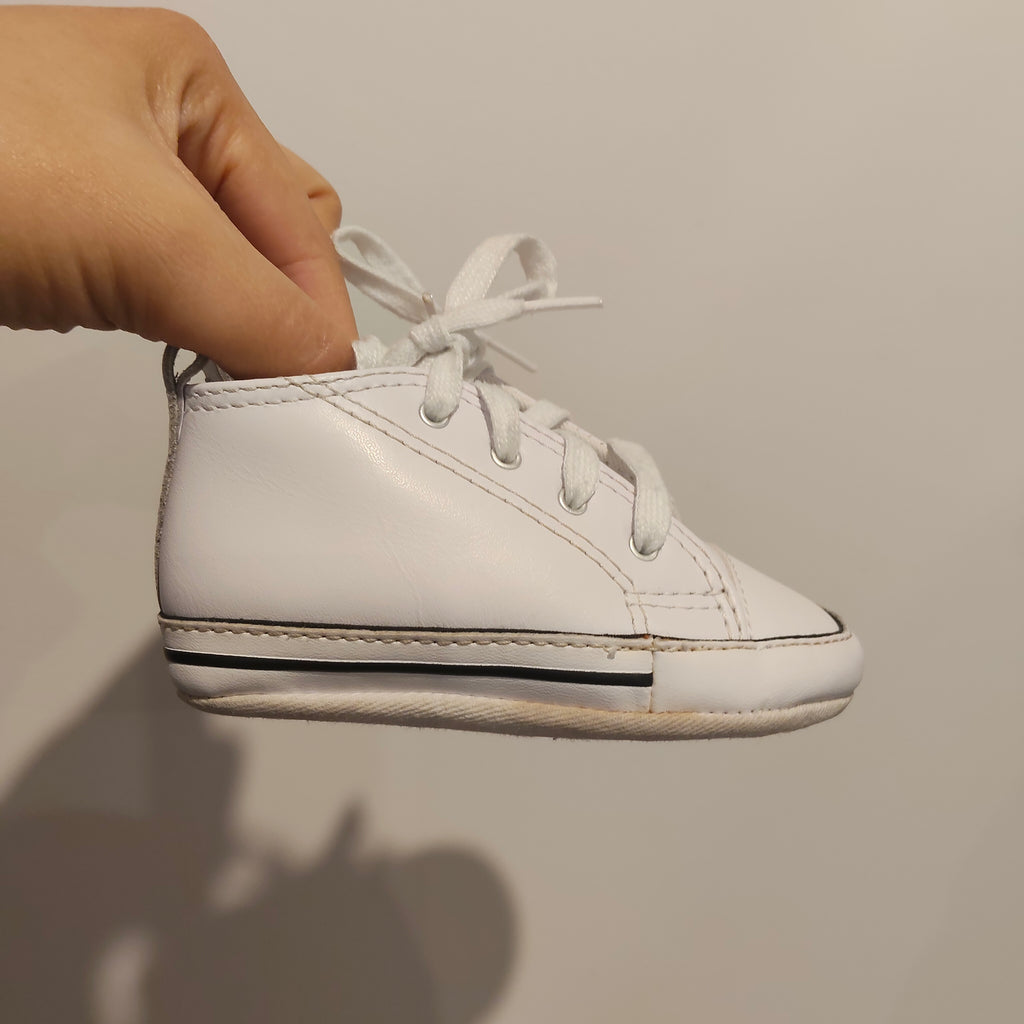 CONVERSE baby shoes size UK4 (12-18m) baby